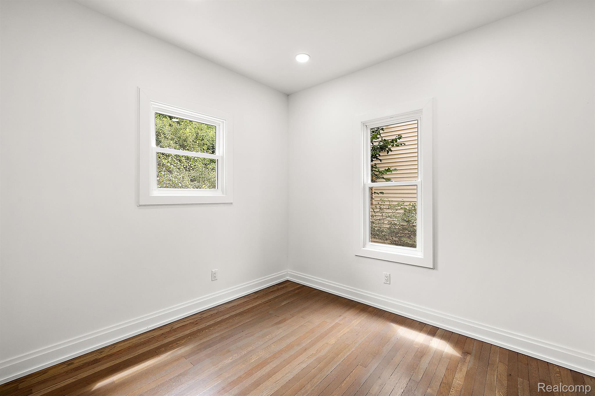 2365 BEVERLY Boulevard