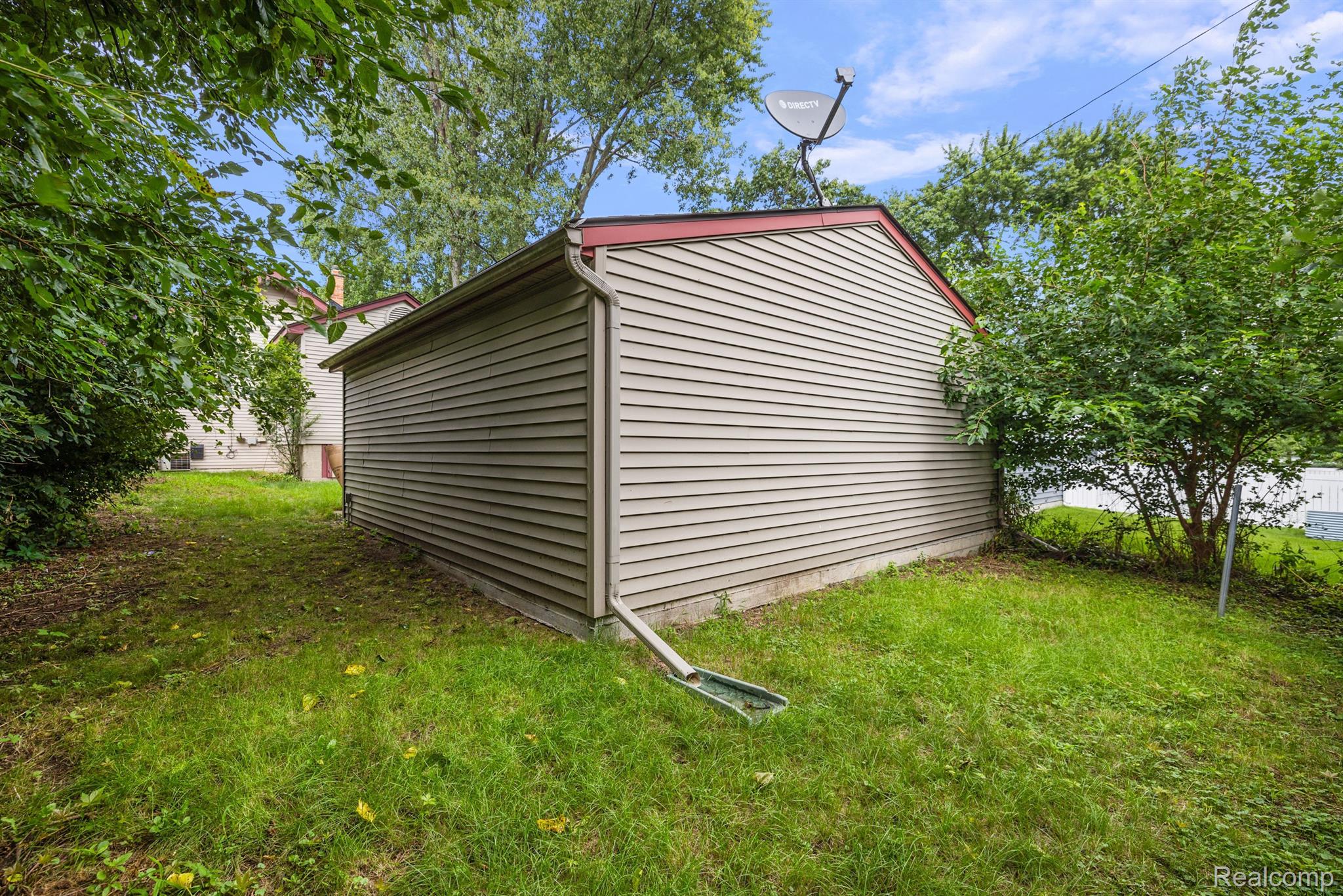 2365 BEVERLY Boulevard