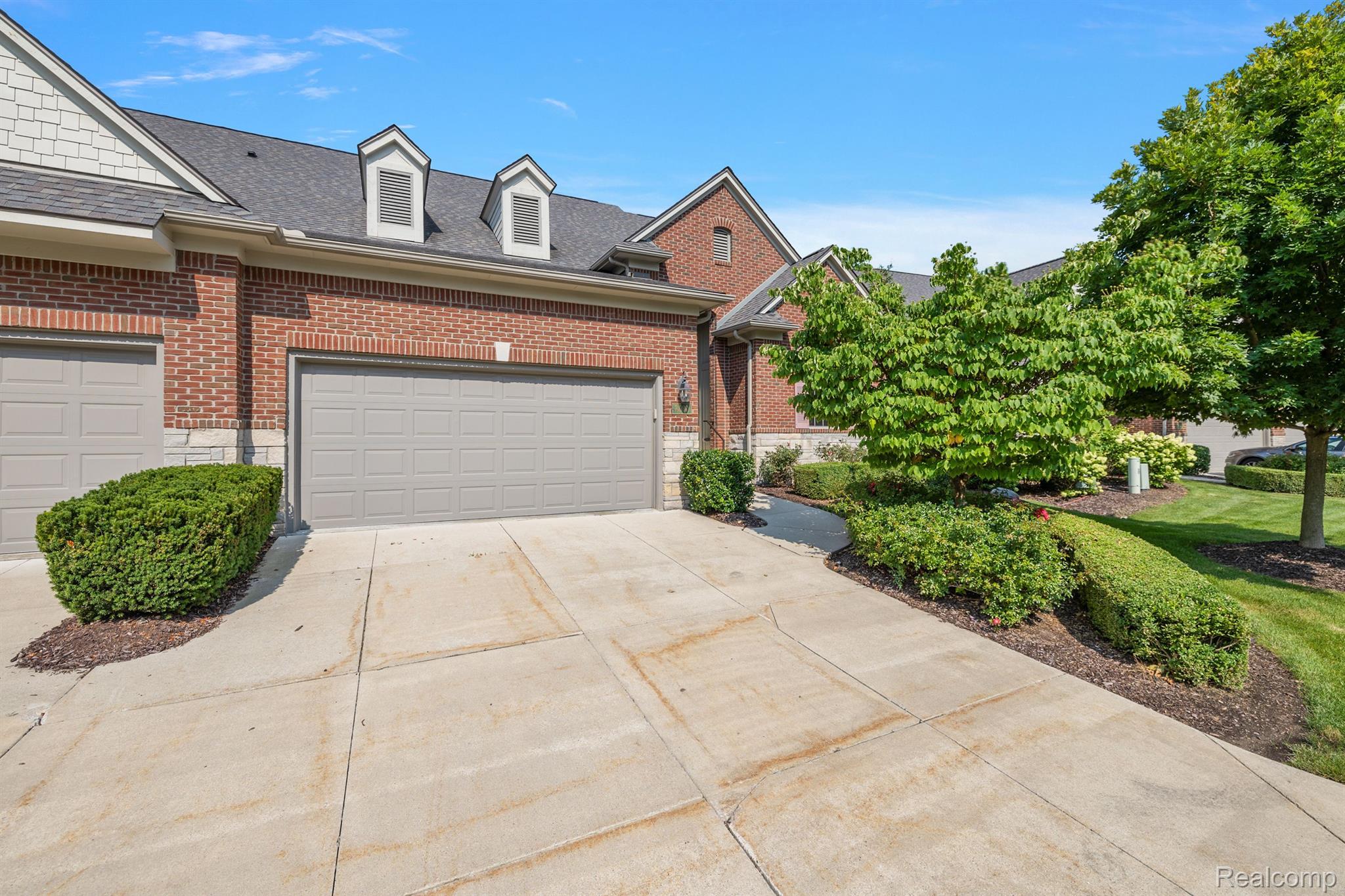 3680 WINDING BROOK Circle