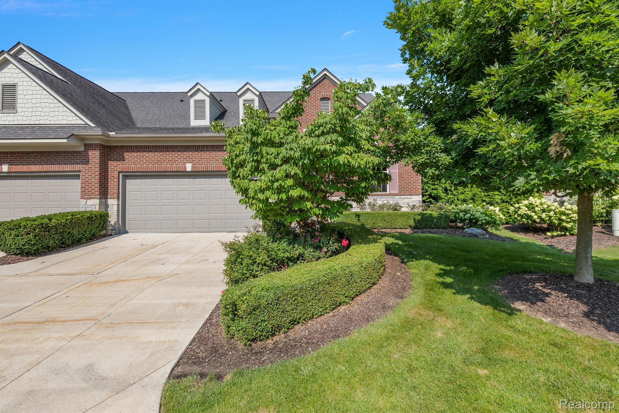 3680 WINDING BROOK Circle