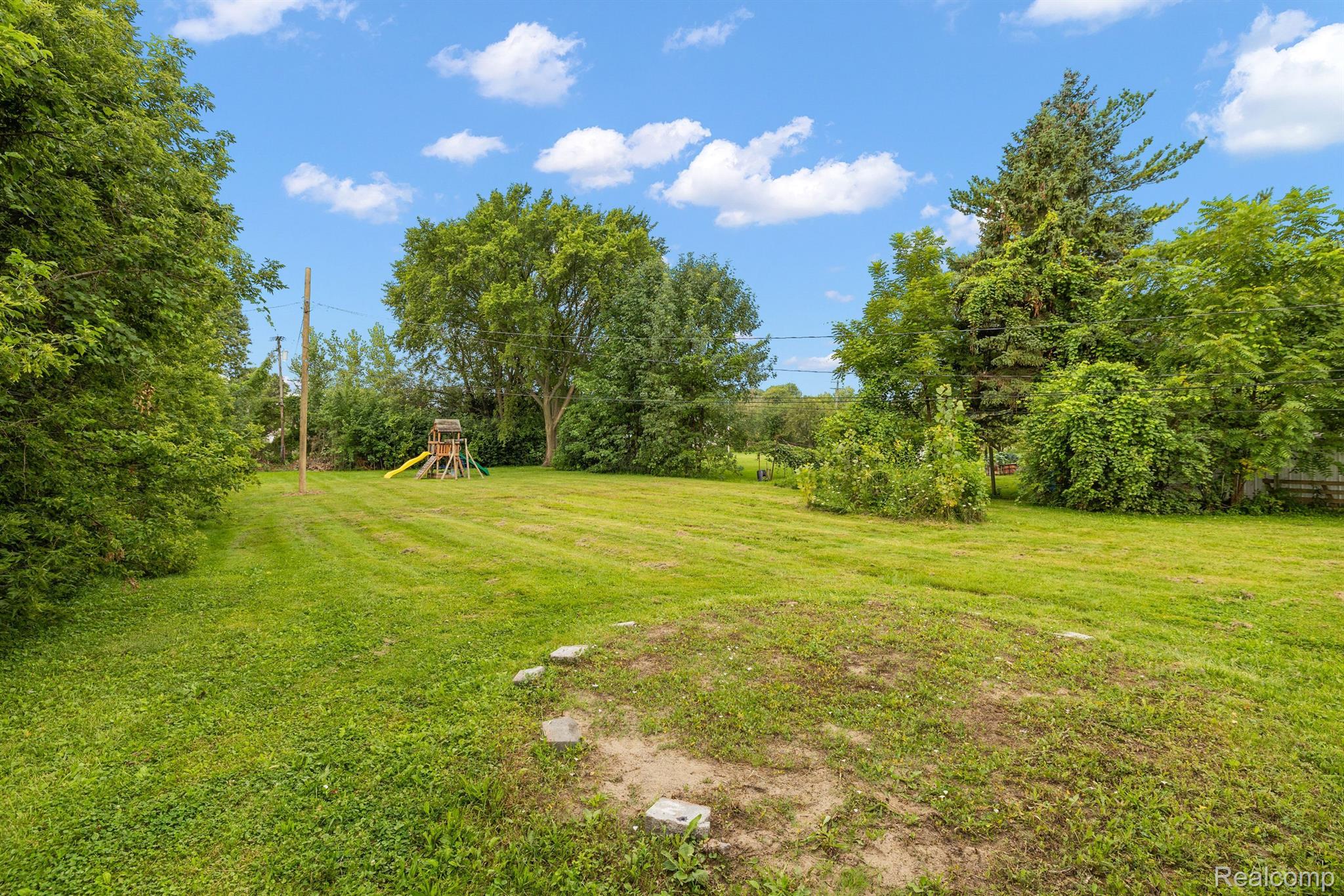 19530 CONNECTICUT Street