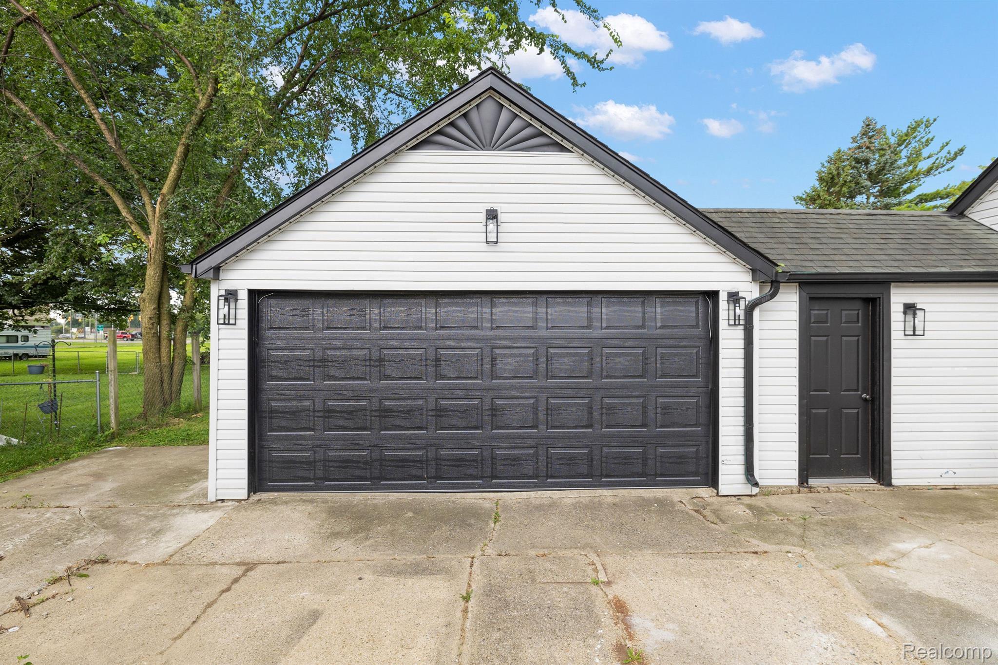 19530 CONNECTICUT Street