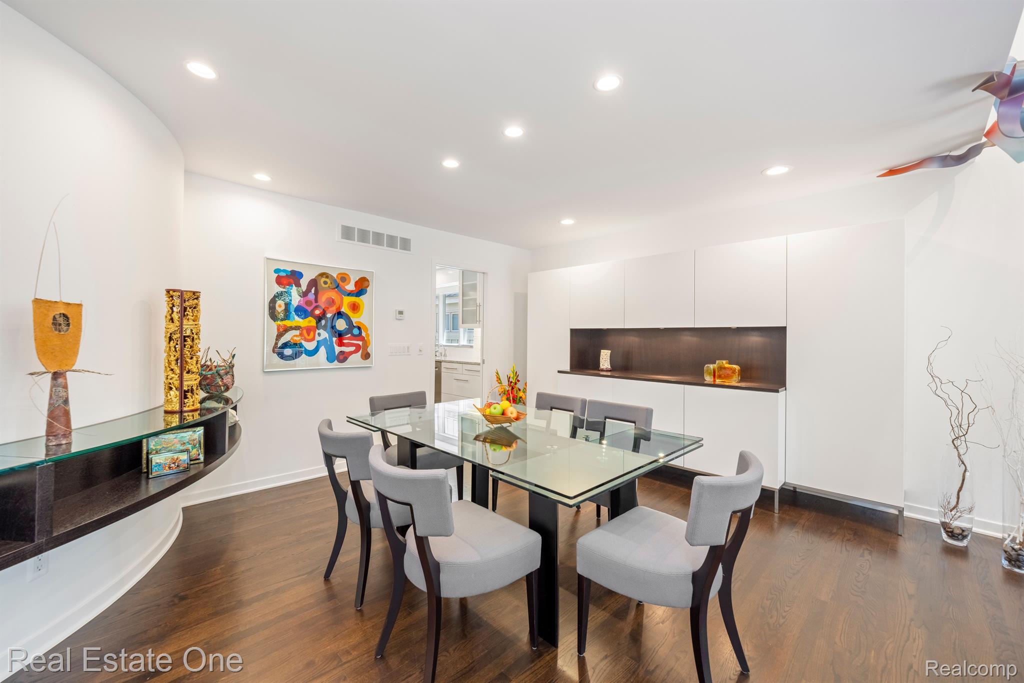 7107 DAVENTRY WOODS Drive