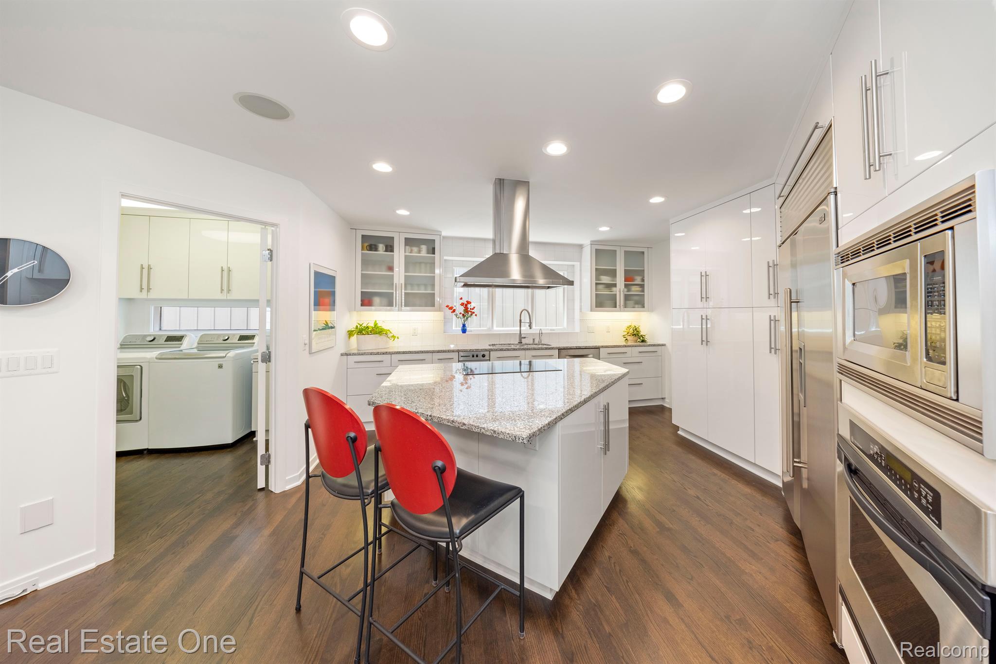 7107 DAVENTRY WOODS Drive