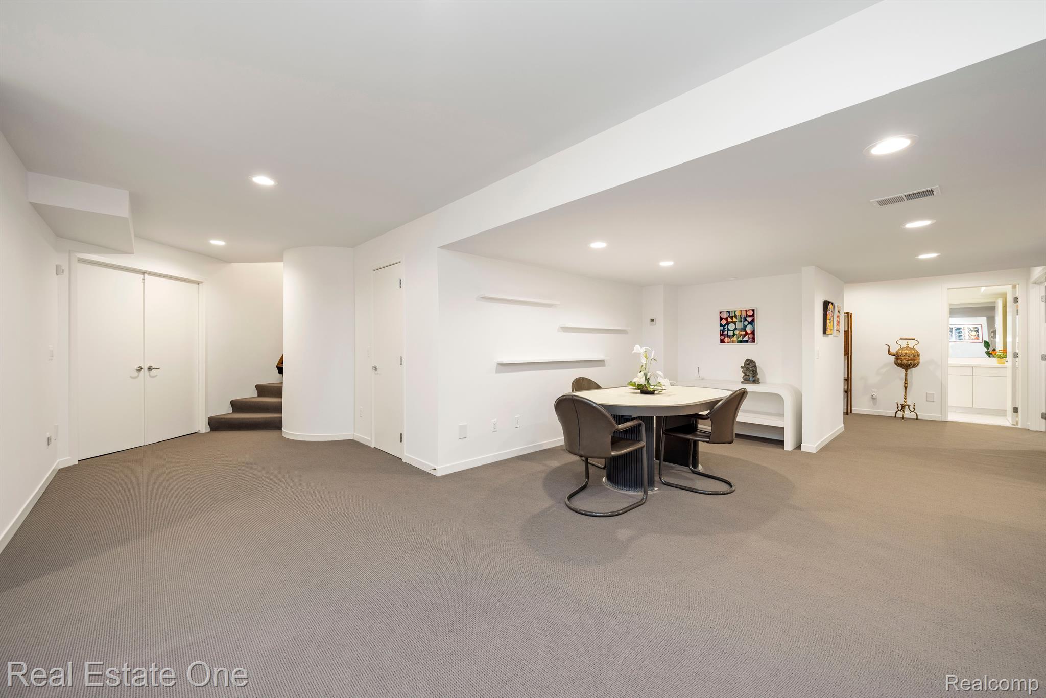 7107 DAVENTRY WOODS Drive