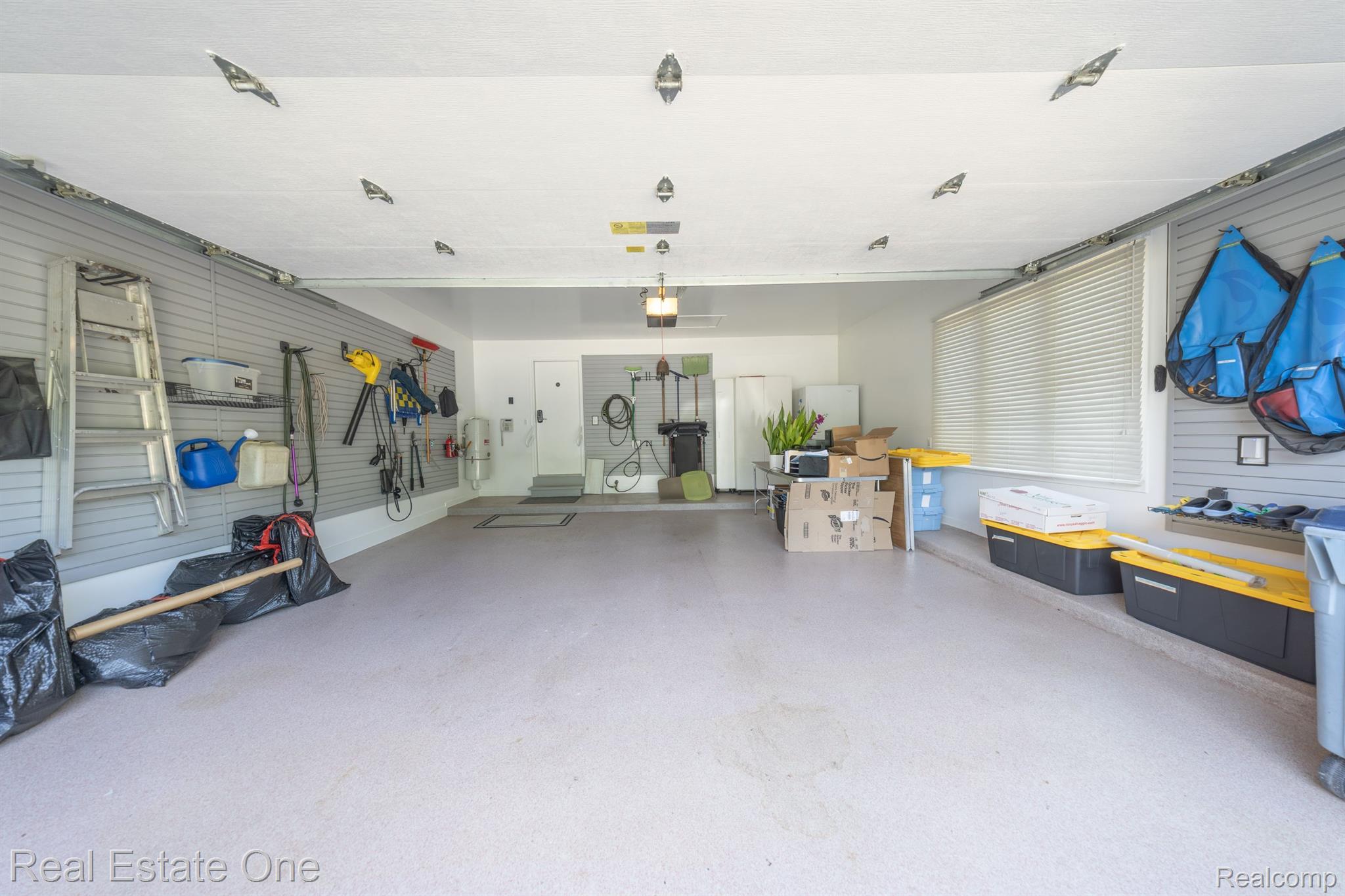 7107 DAVENTRY WOODS Drive