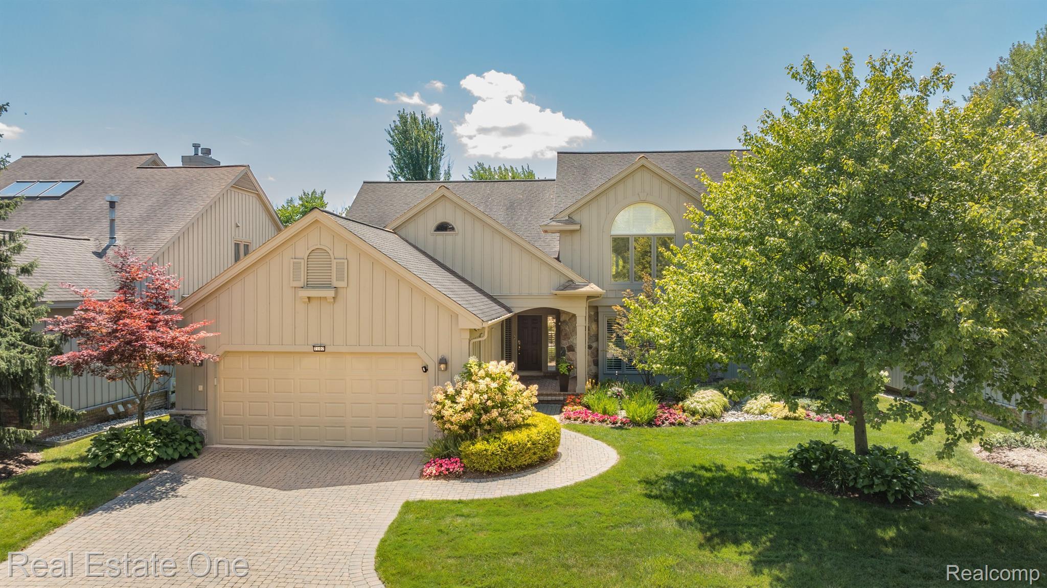 7107 DAVENTRY WOODS Drive