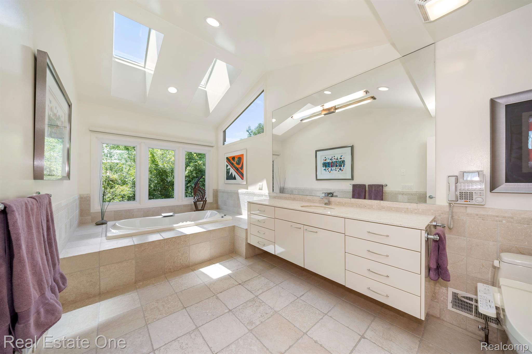7107 DAVENTRY WOODS Drive
