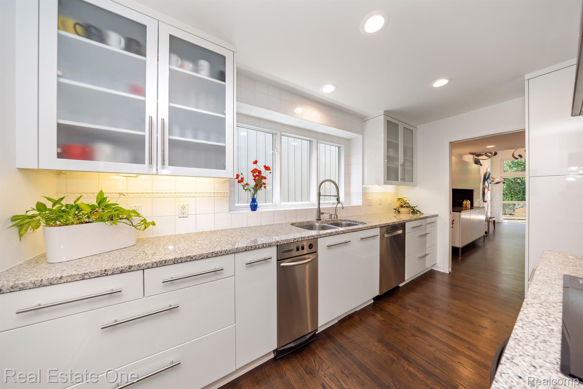 7107 DAVENTRY WOODS Drive