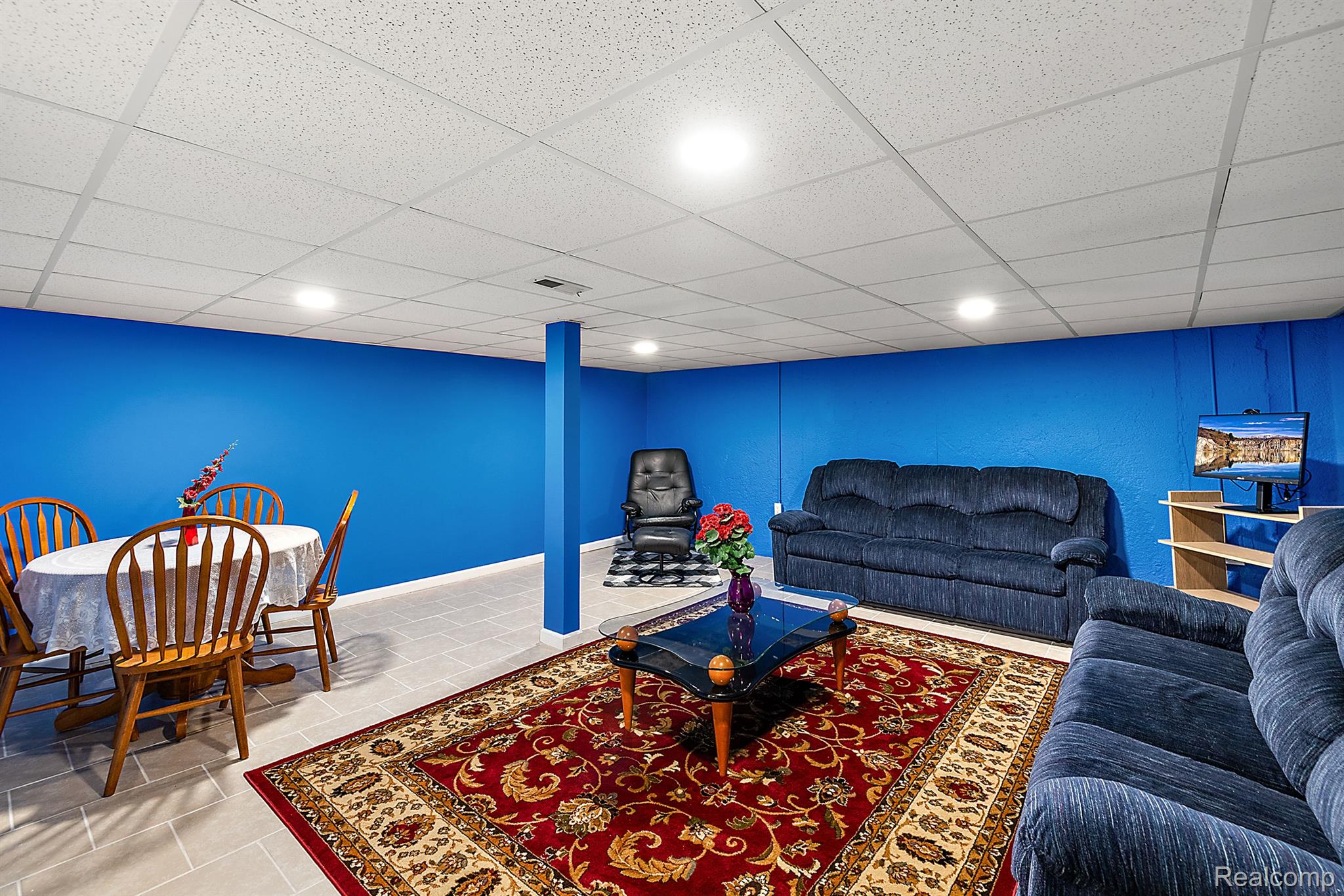 1253 ROTHWELL Drive