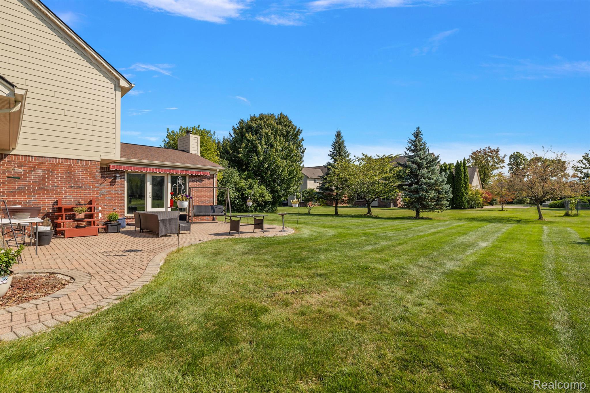 1253 ROTHWELL Drive