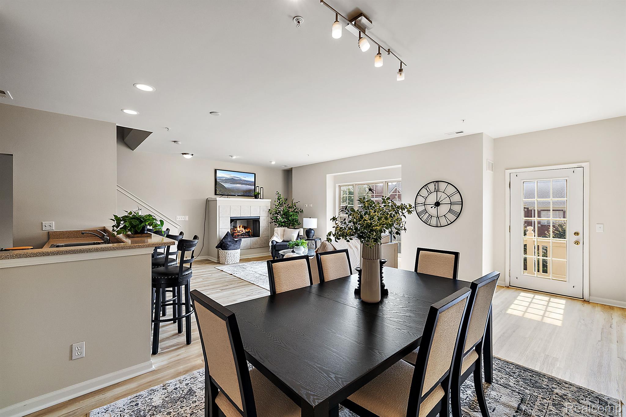 3259 Camden Drive