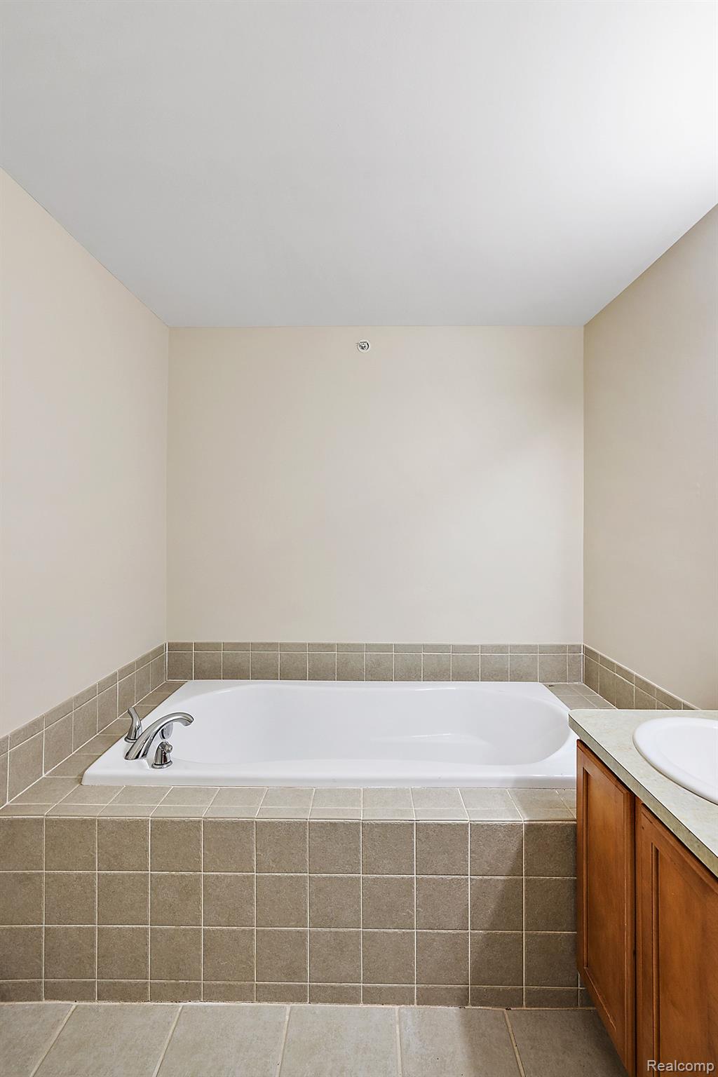 3259 Camden Drive