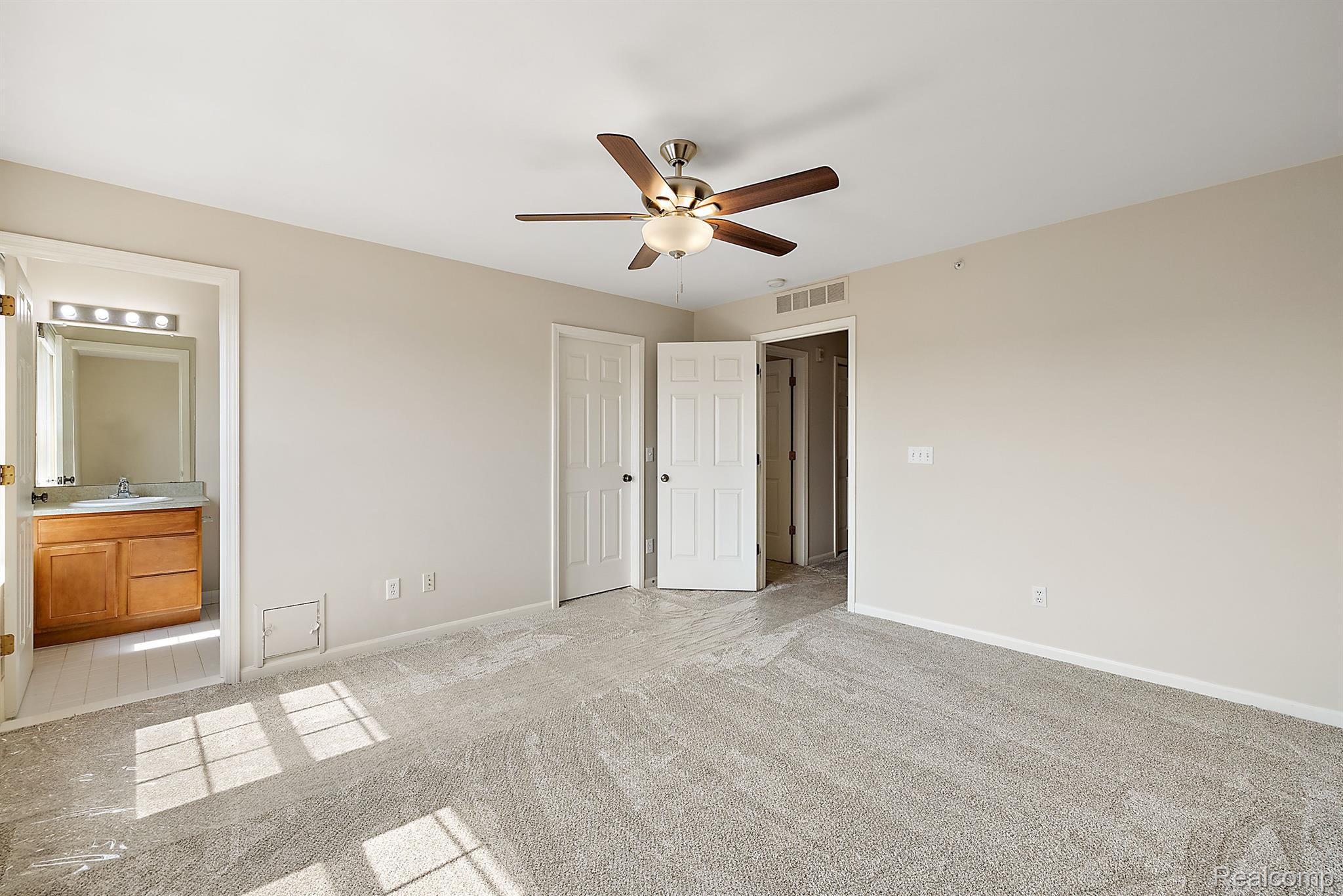3259 Camden Drive