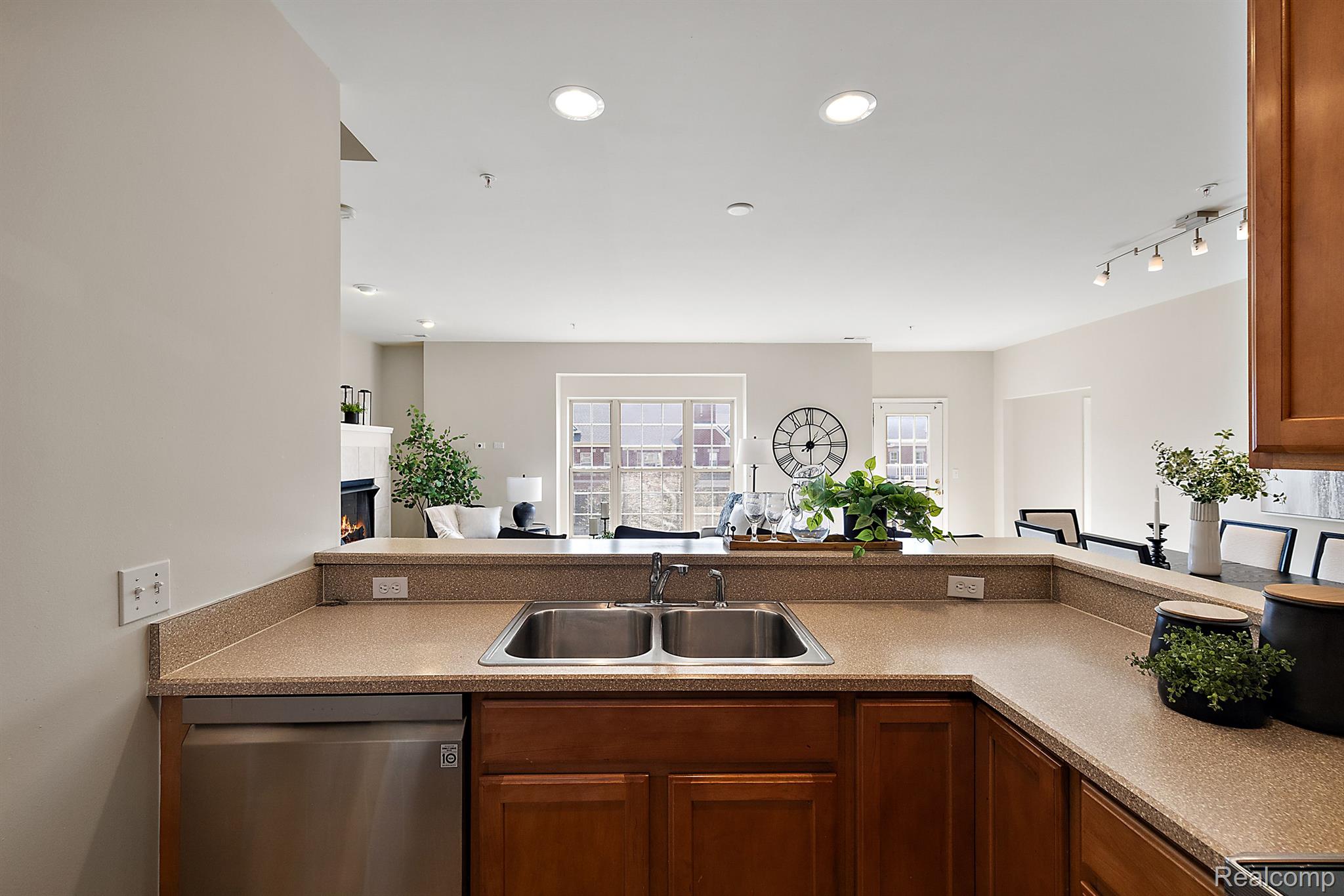 3259 Camden Drive