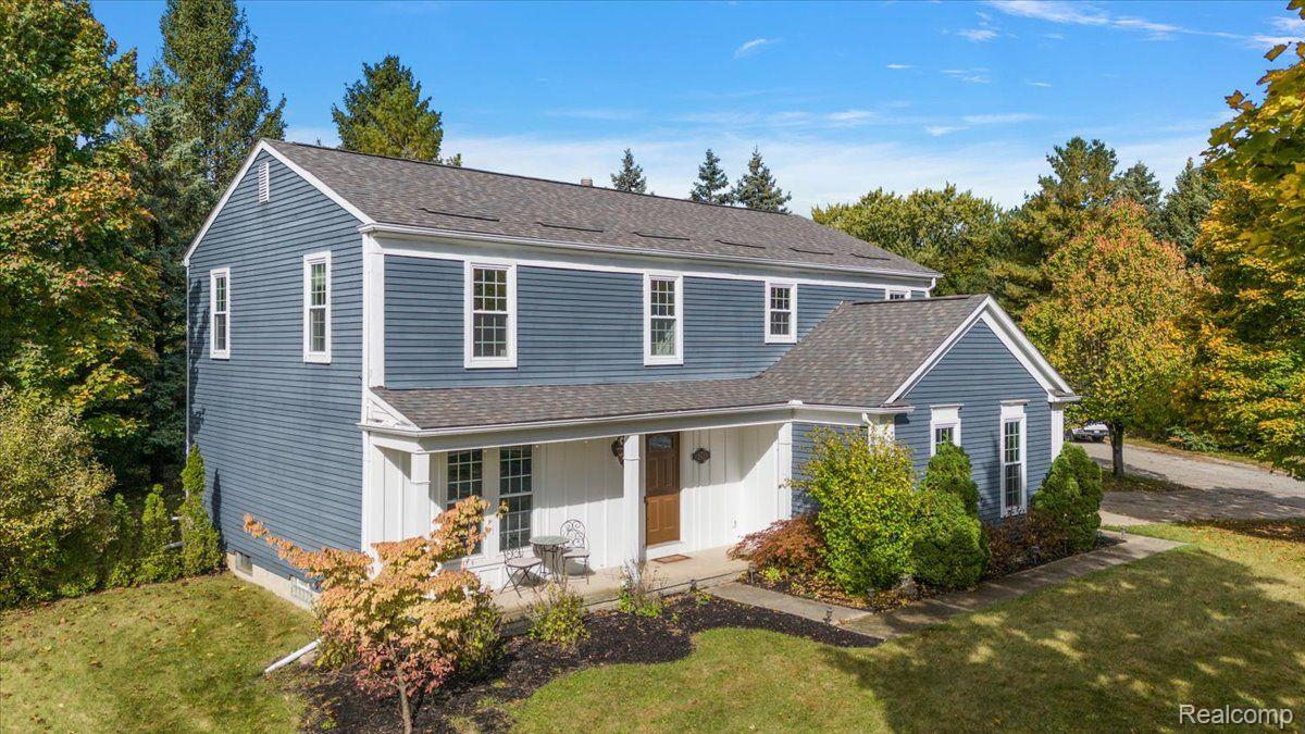 5900 KINGSFIELD Drive