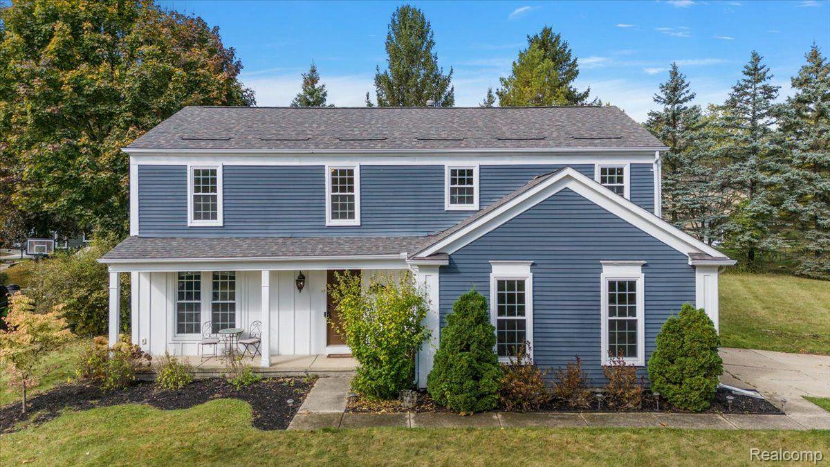 5900 KINGSFIELD Drive