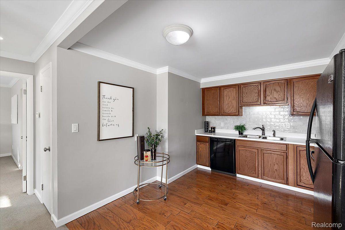 1225 Derby Road 4