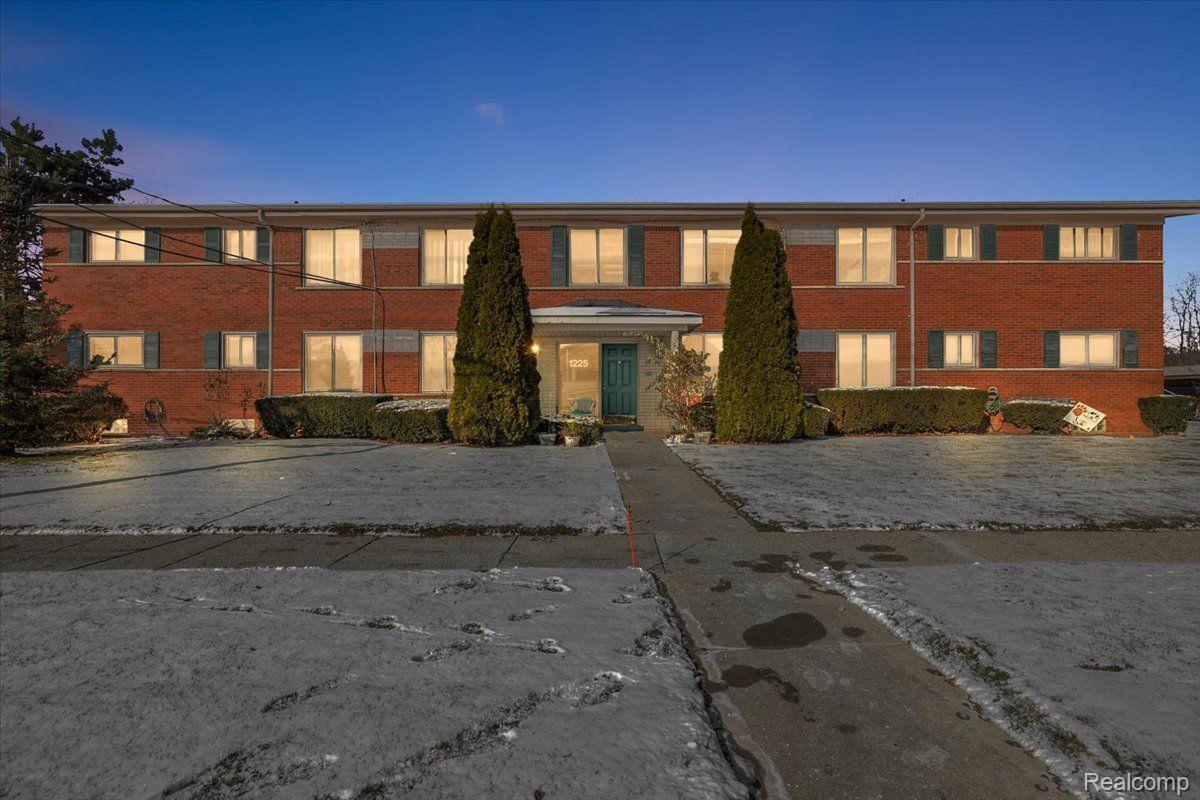 1225 Derby Road 4