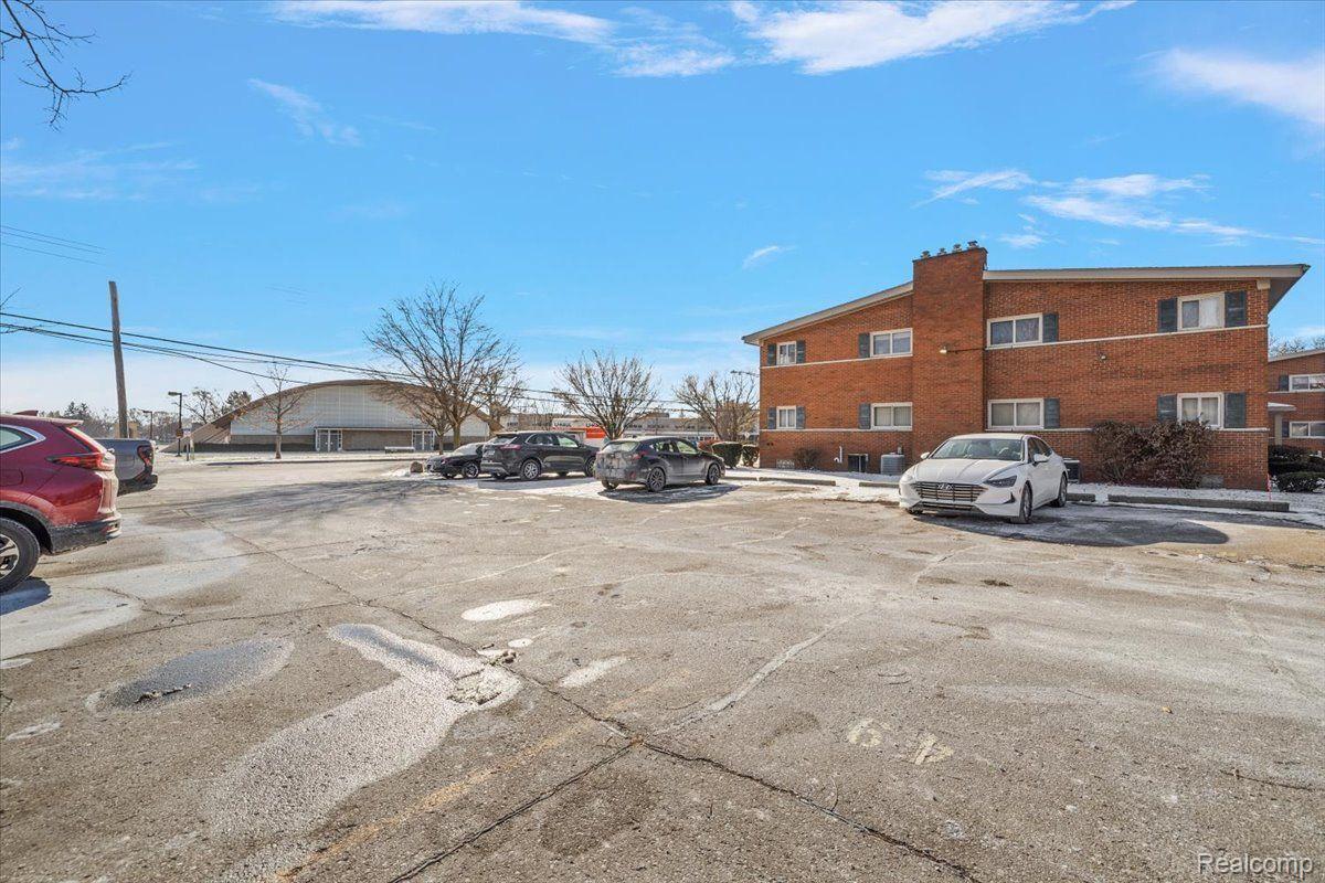 1225 Derby Road 4