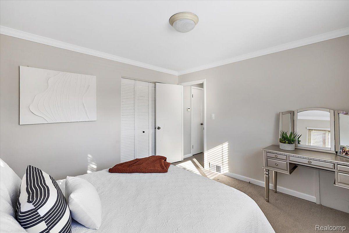 1225 Derby Road 4