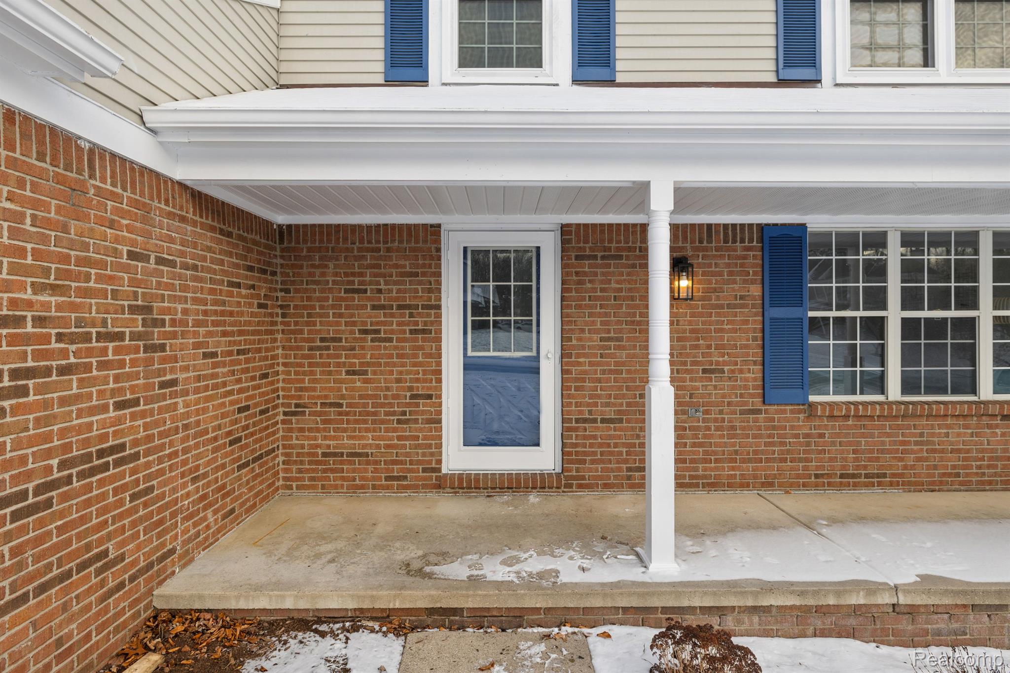 708 Oak View Ln