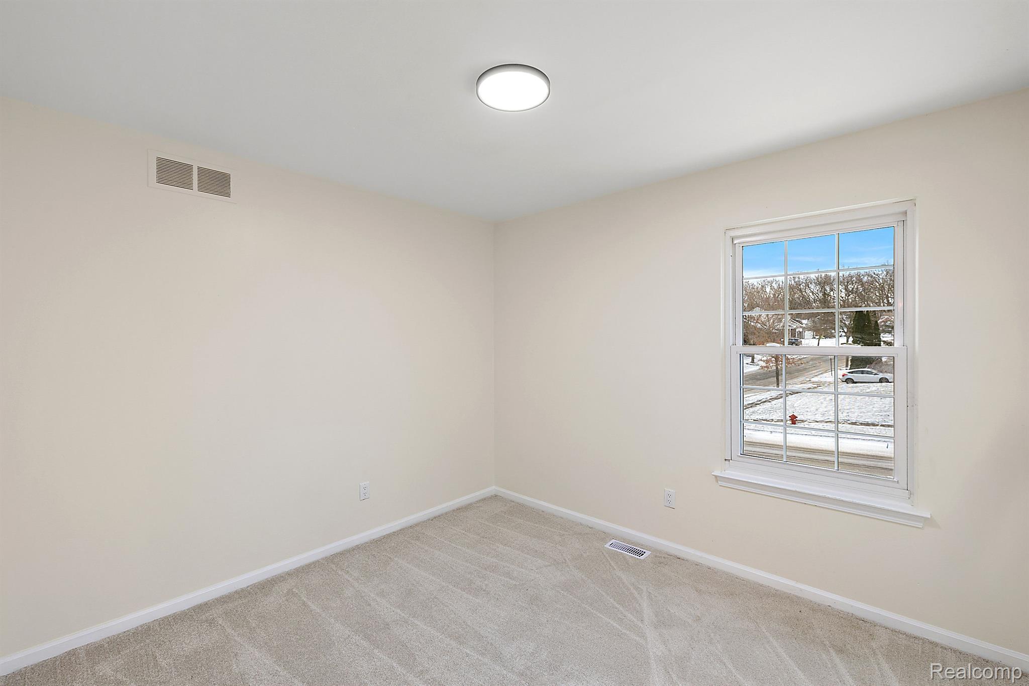 708 Oak View Ln