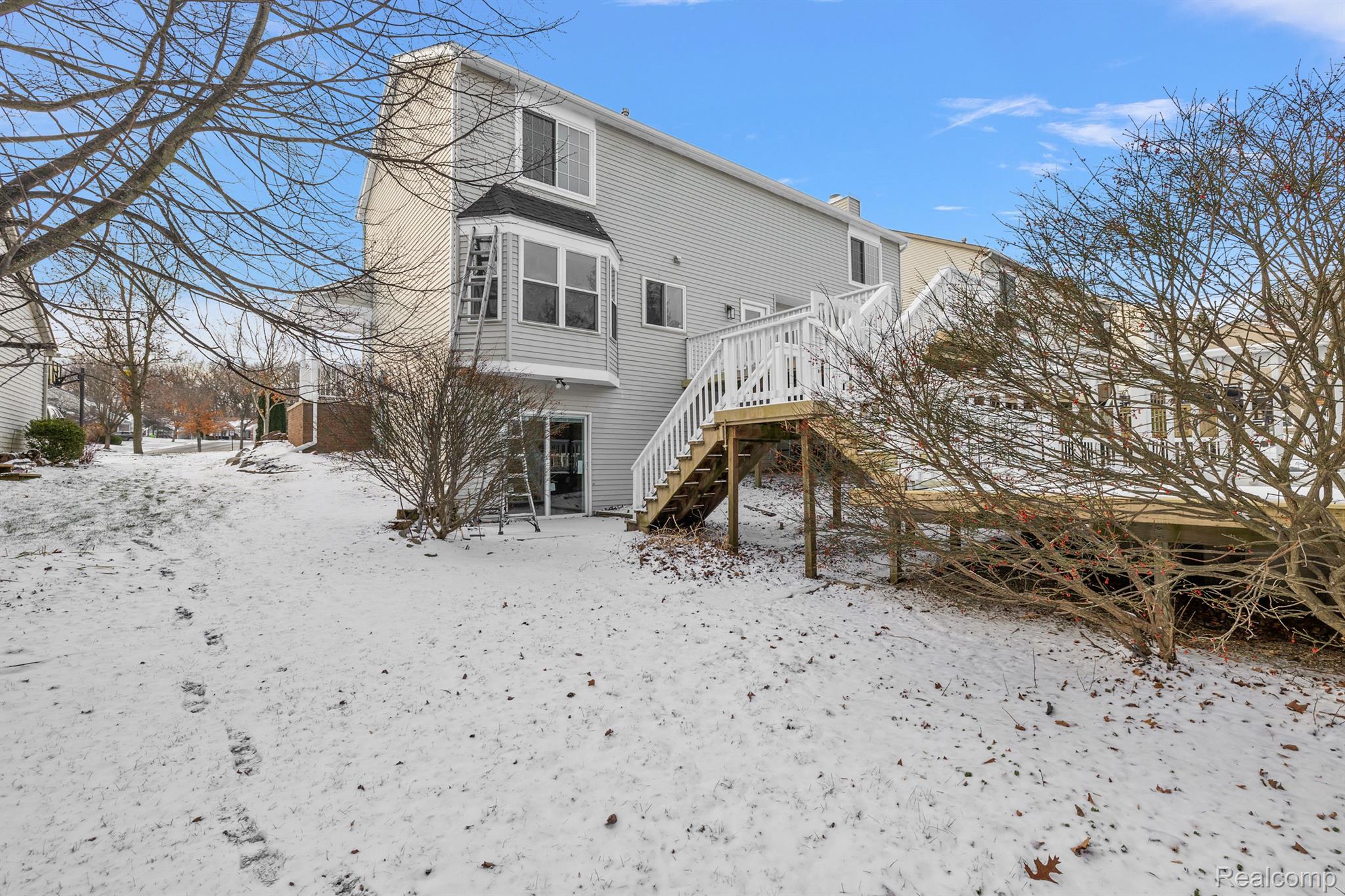 708 Oak View Ln