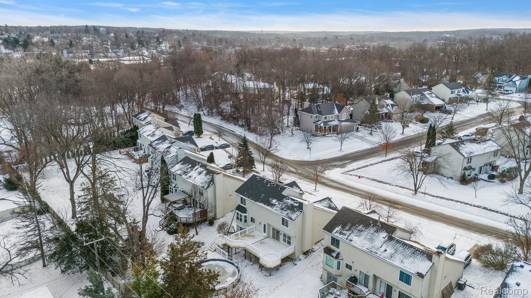 708 Oak View Ln