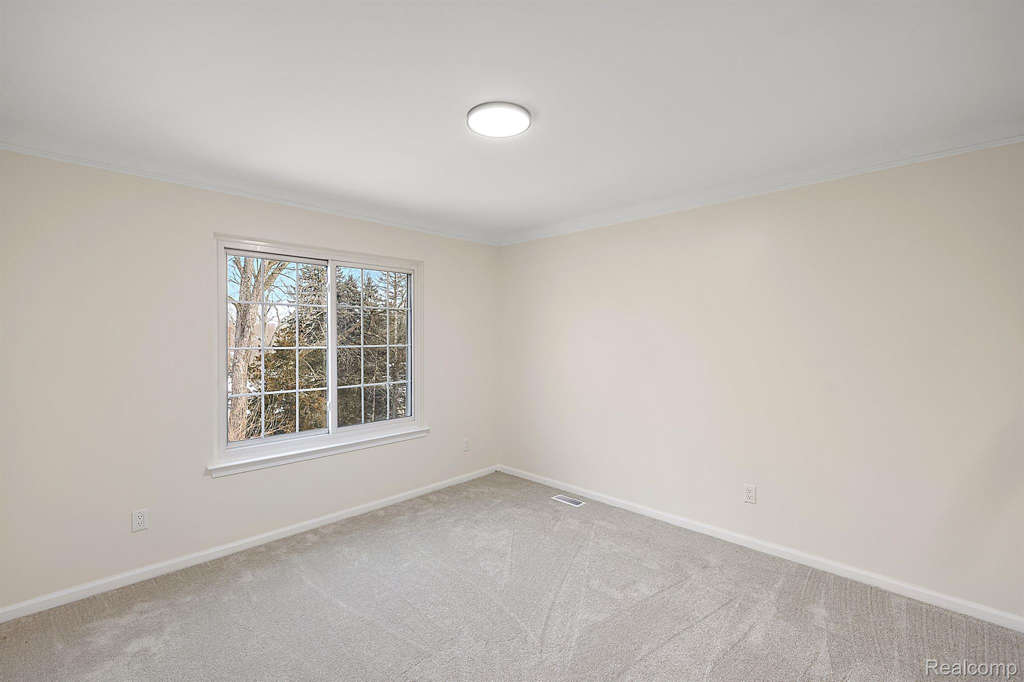 708 Oak View Ln
