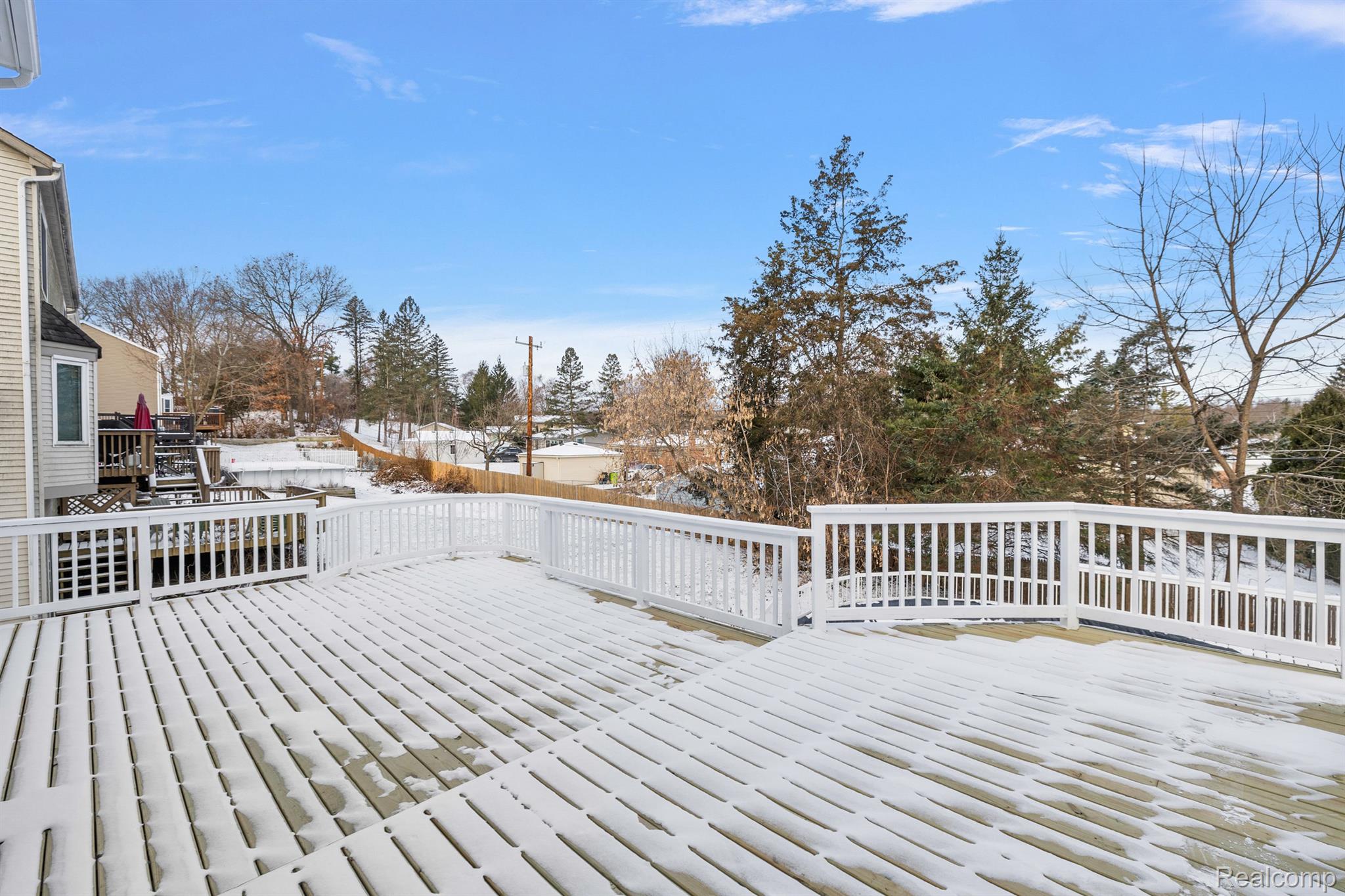 708 Oak View Ln