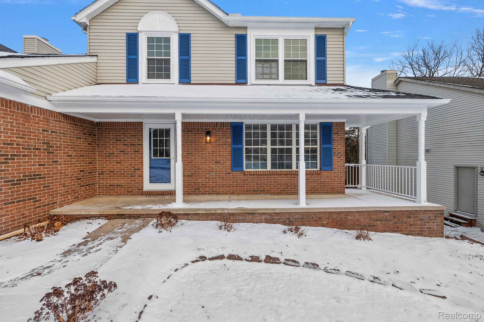 708 Oak View Ln