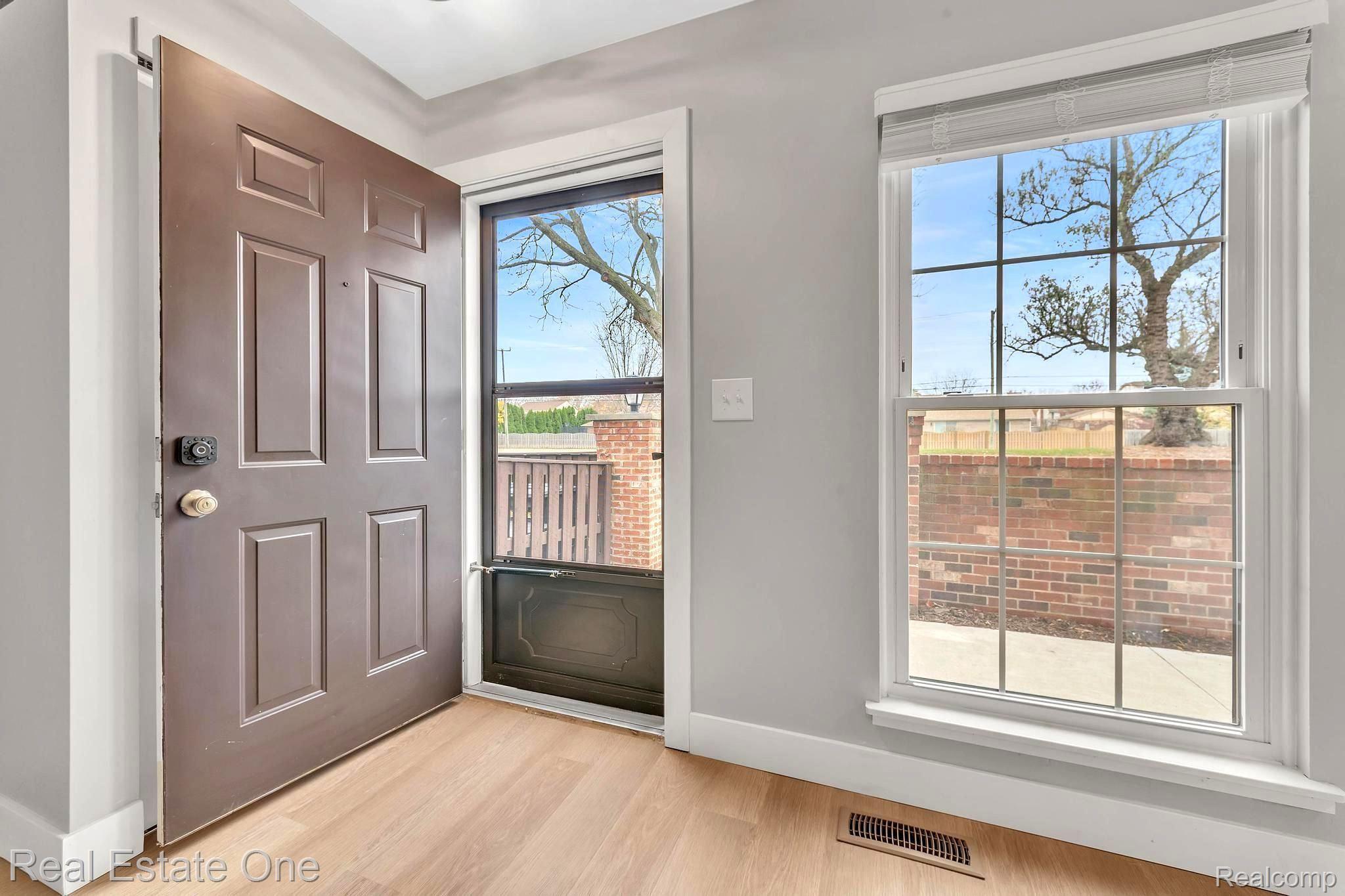 39427 HEATHERHEATH Drive