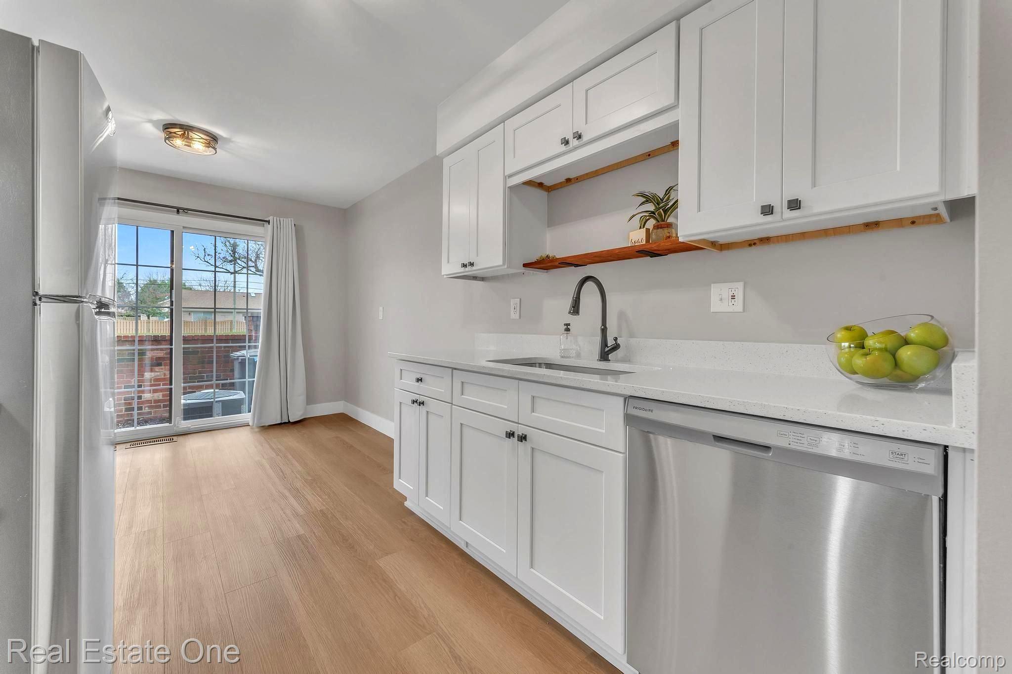 39427 HEATHERHEATH Drive