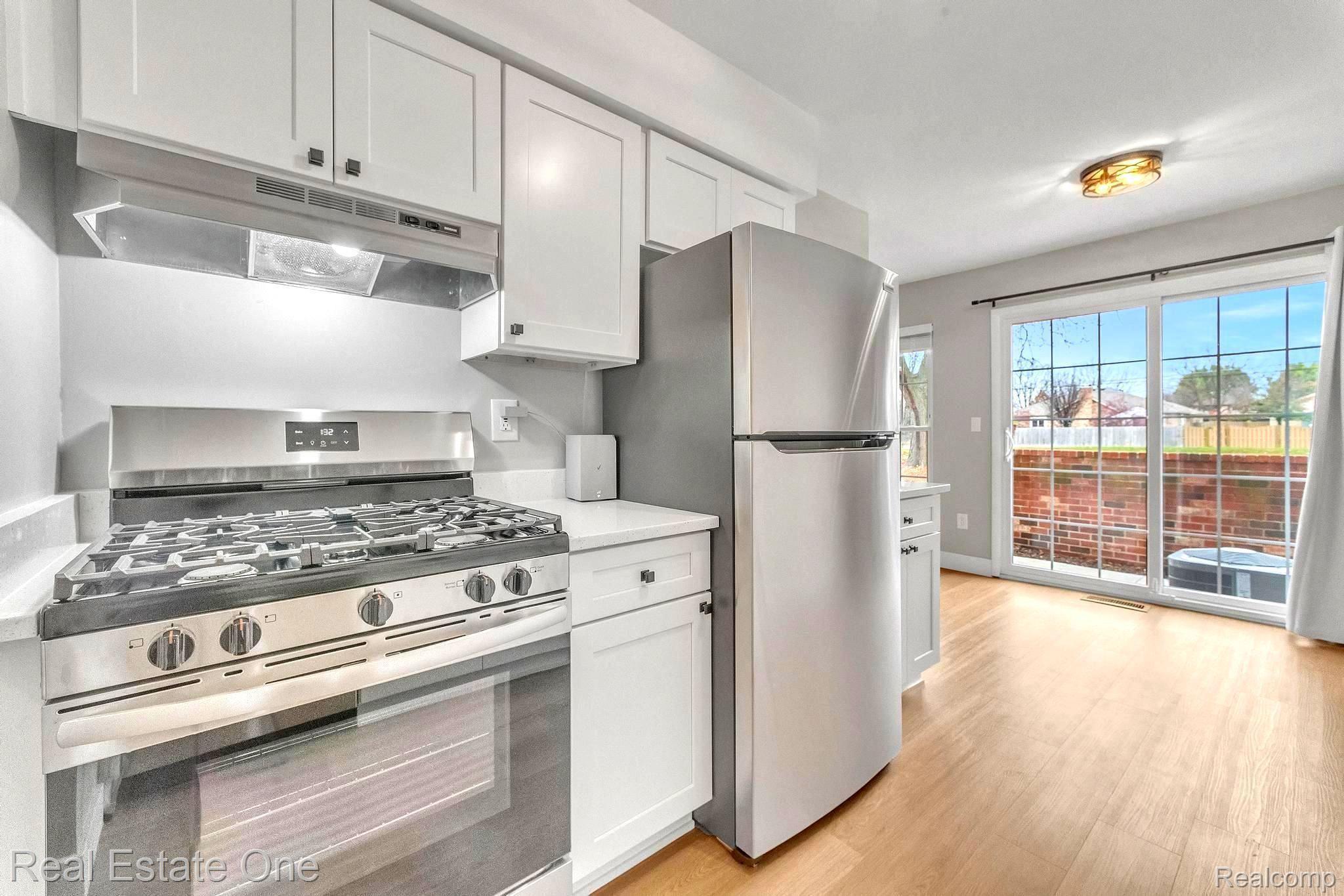 39427 HEATHERHEATH Drive