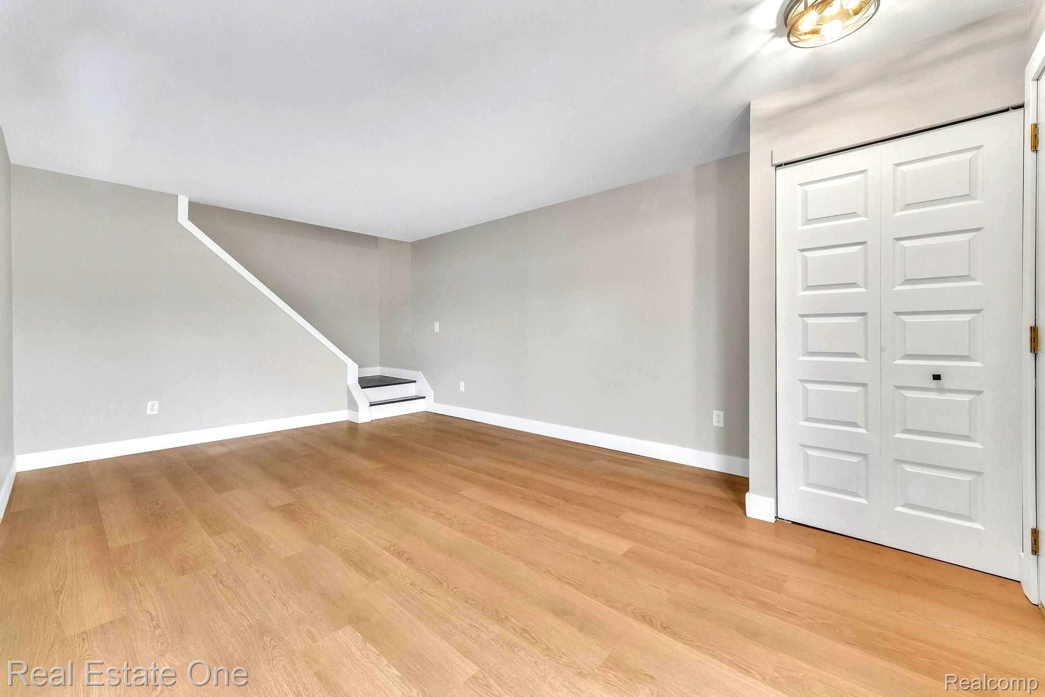 39427 HEATHERHEATH Drive