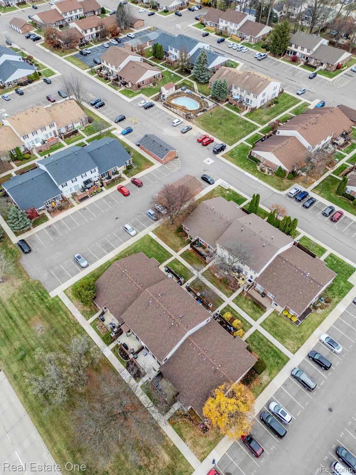 39427 HEATHERHEATH Drive