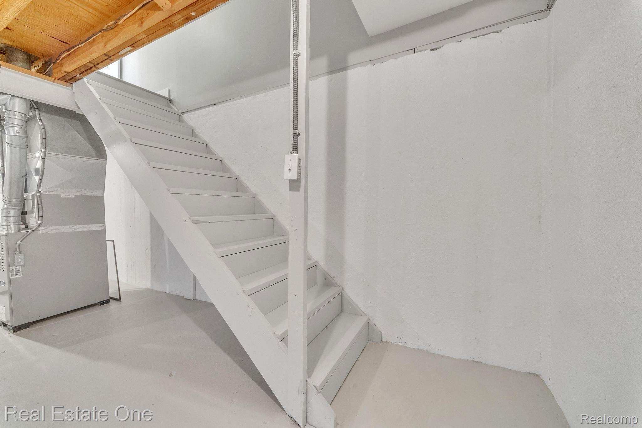 39427 HEATHERHEATH Drive