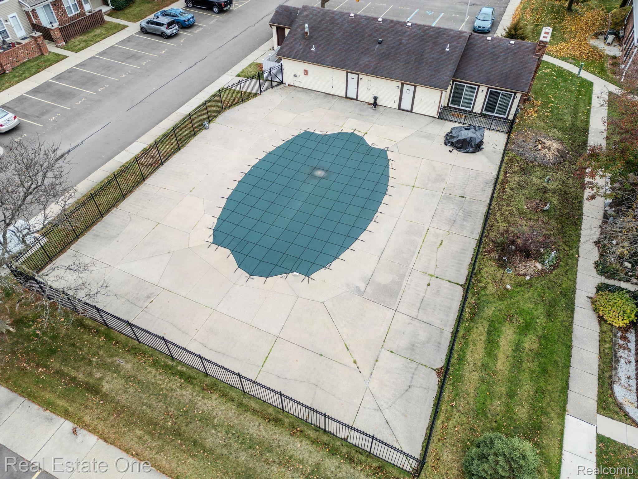 39427 HEATHERHEATH Drive