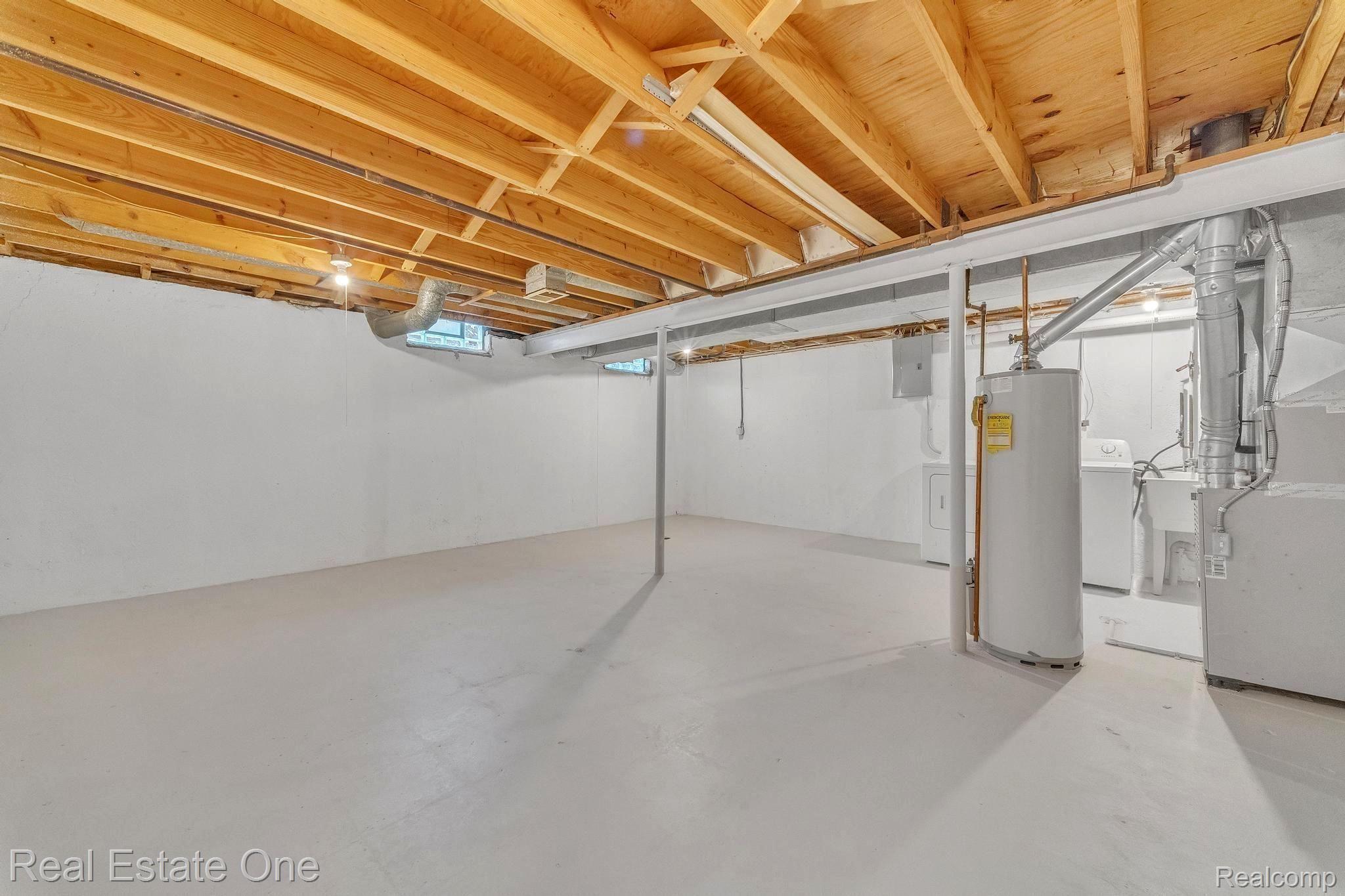 39427 HEATHERHEATH Drive