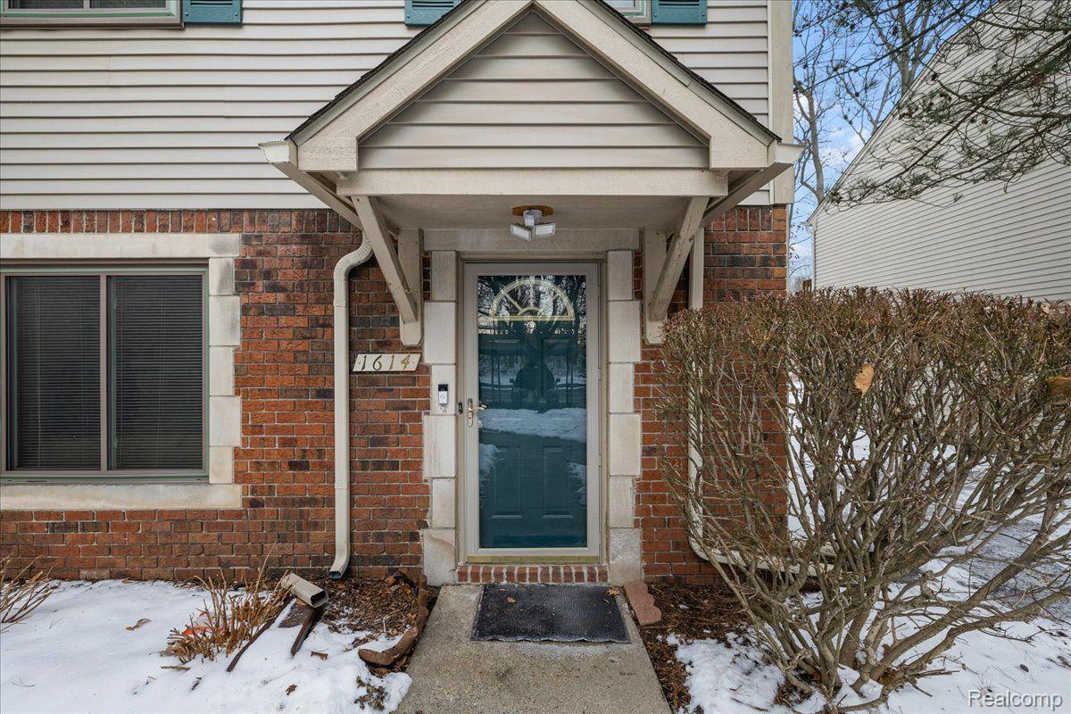 1614 Rivers Edge