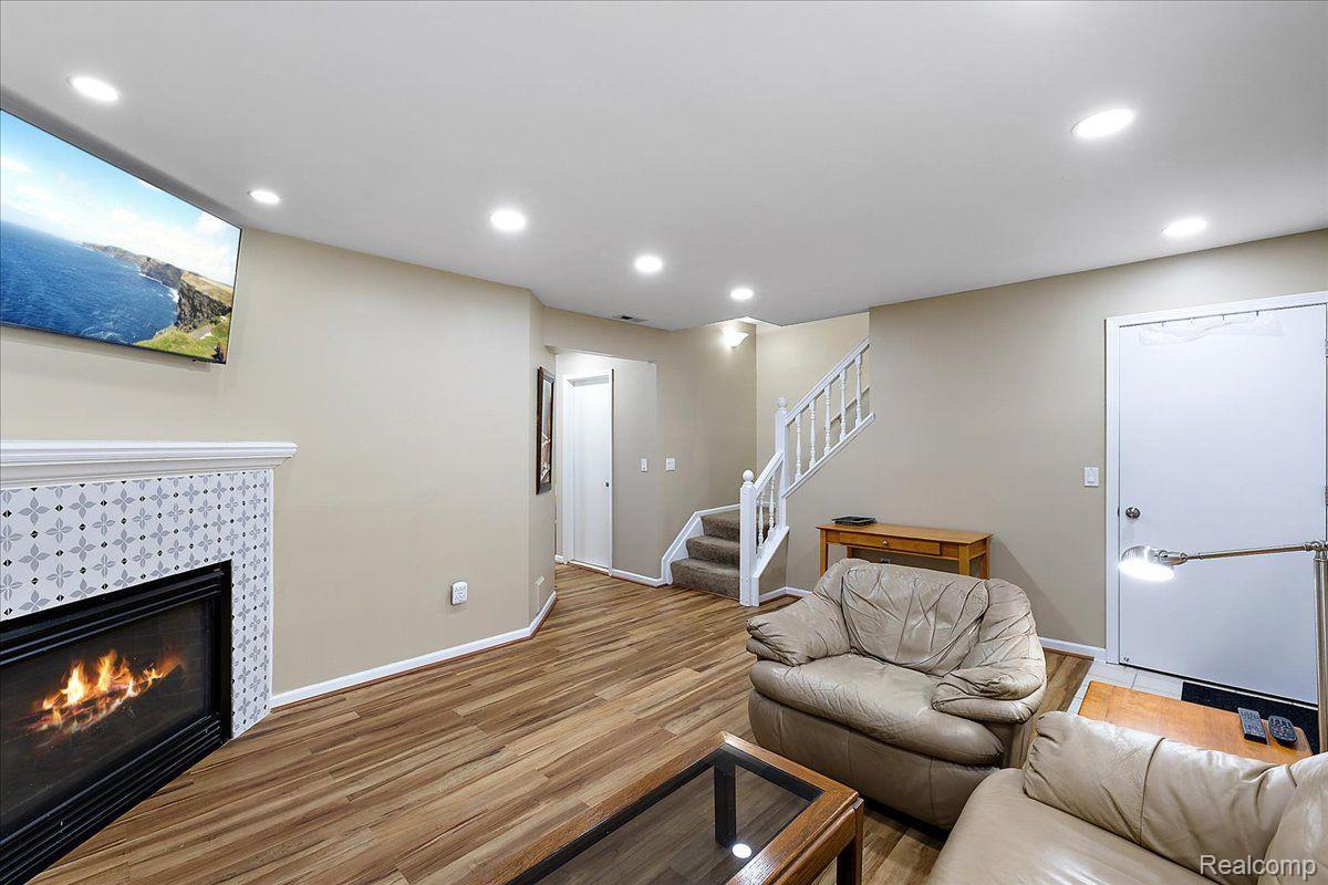 1614 Rivers Edge