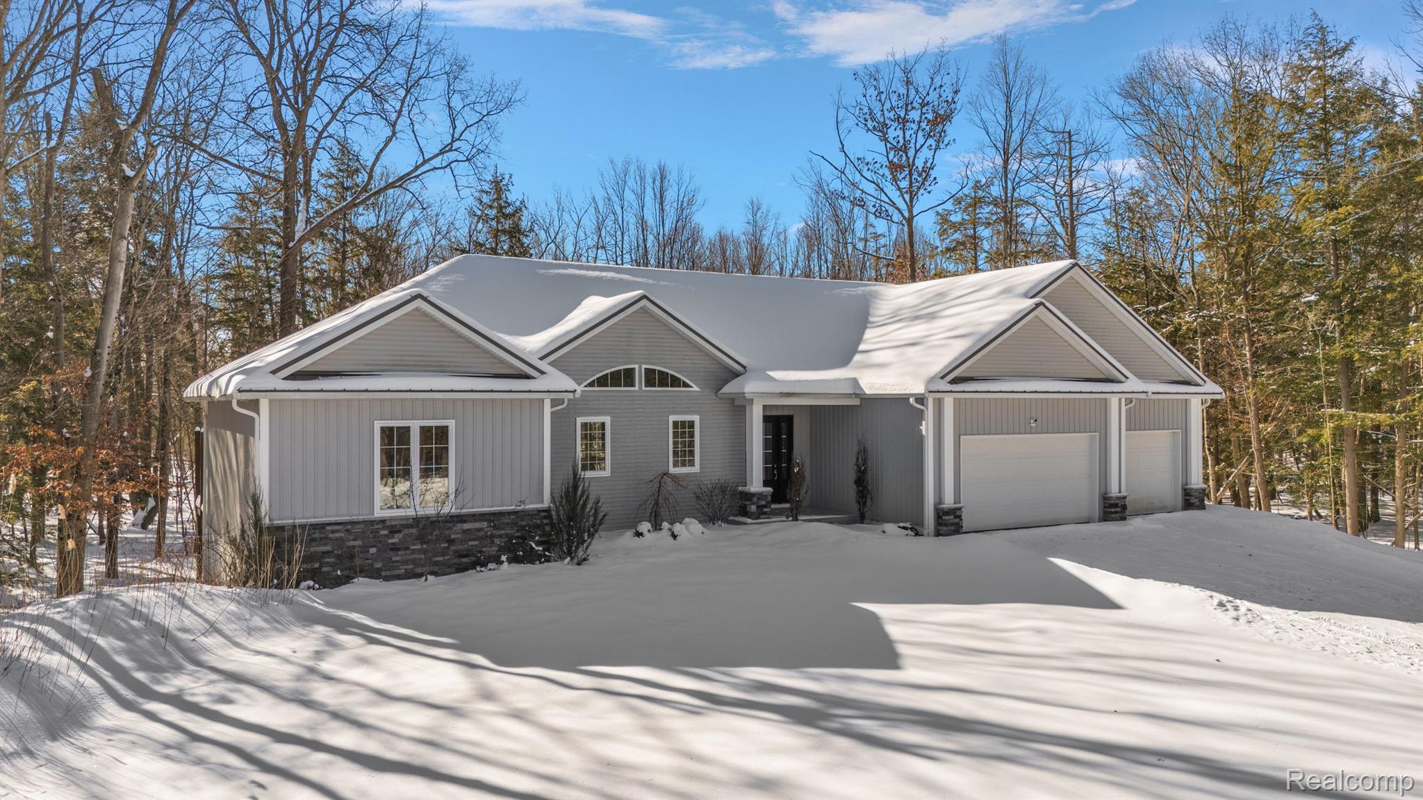 2252 King Road