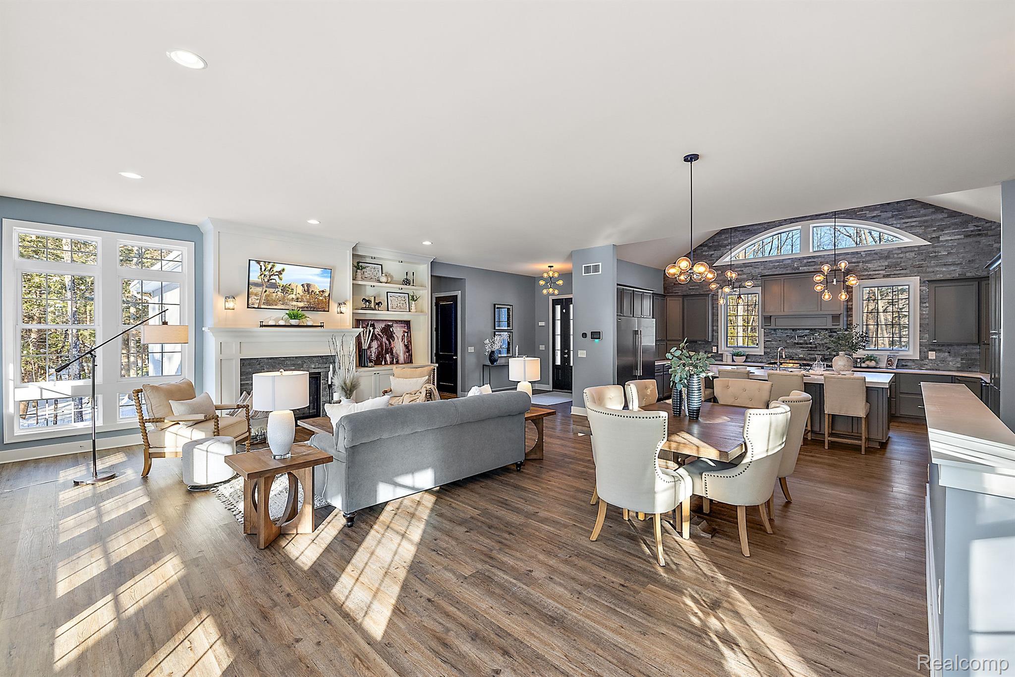 2252 King Road