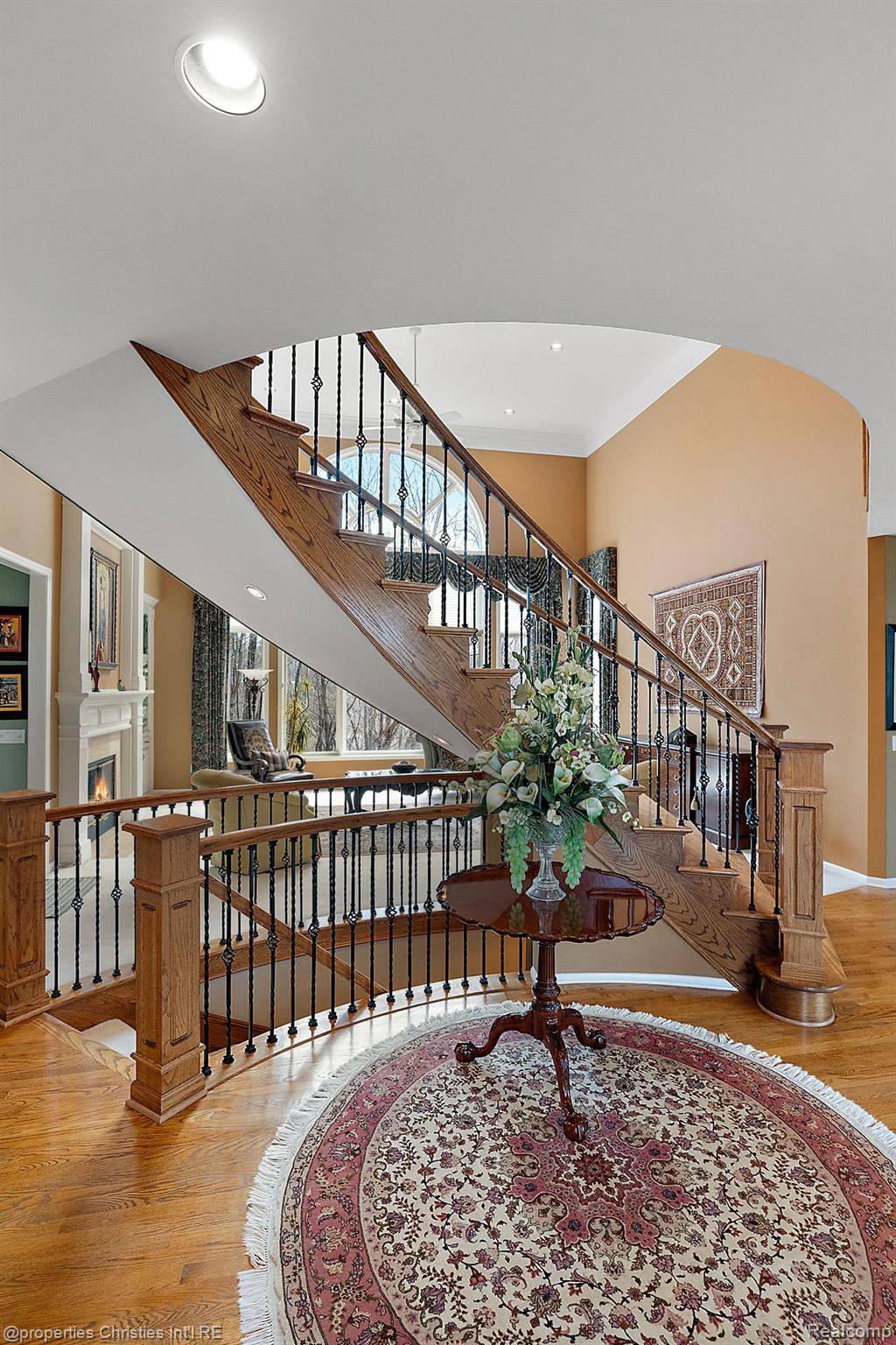 6811 BLAKEWOOD