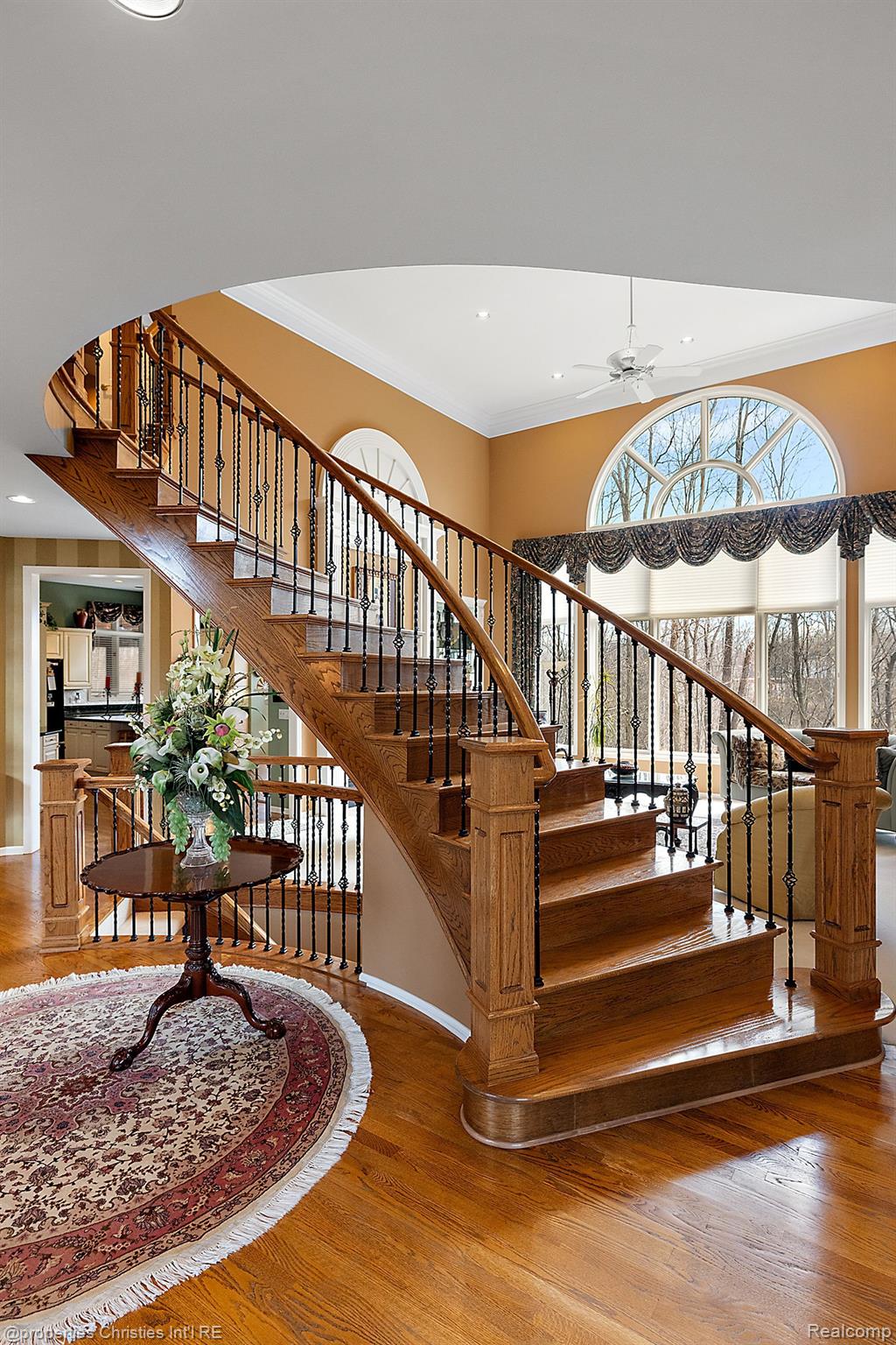 6811 BLAKEWOOD