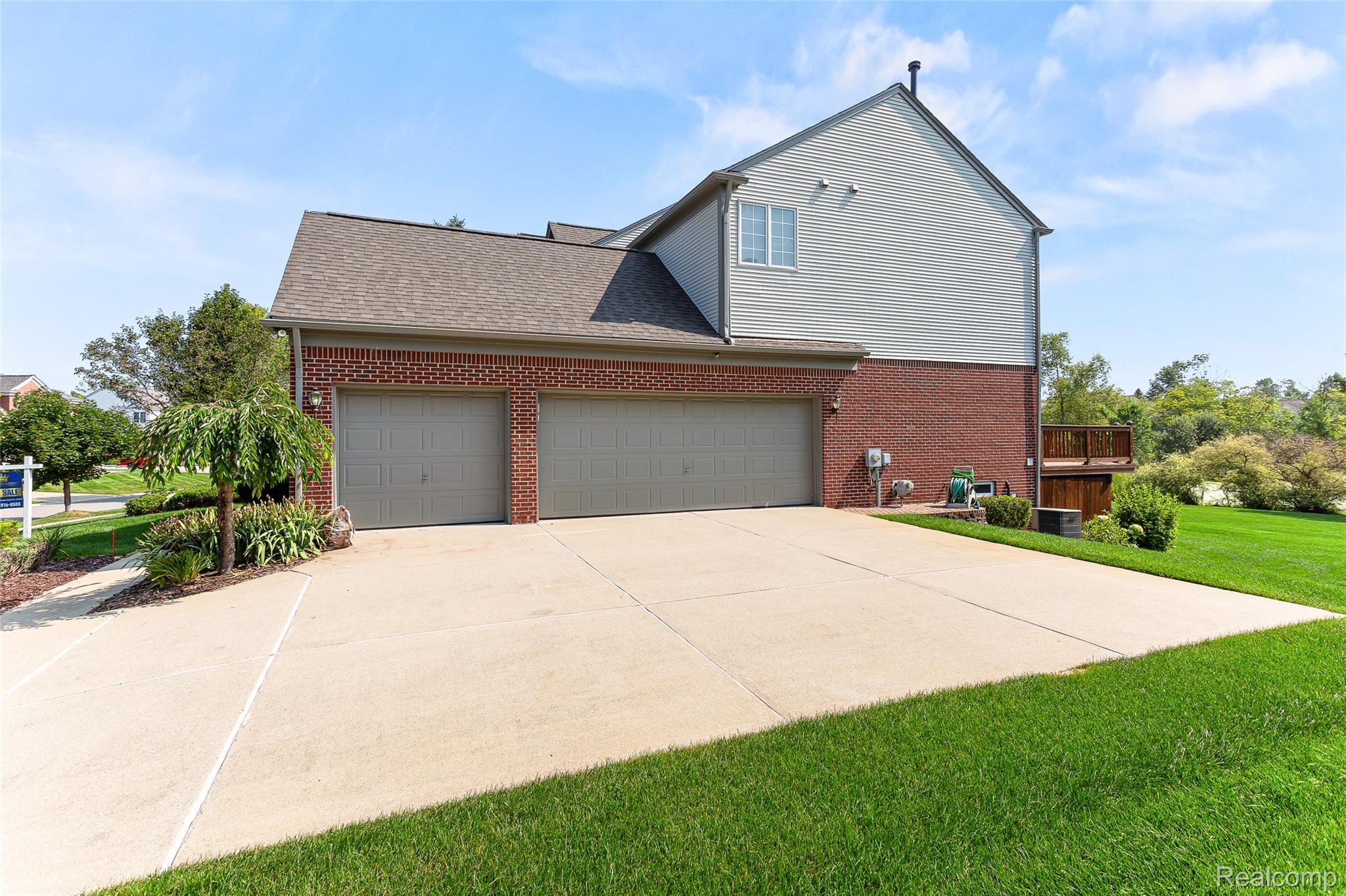 5093 Creekmonte Drive