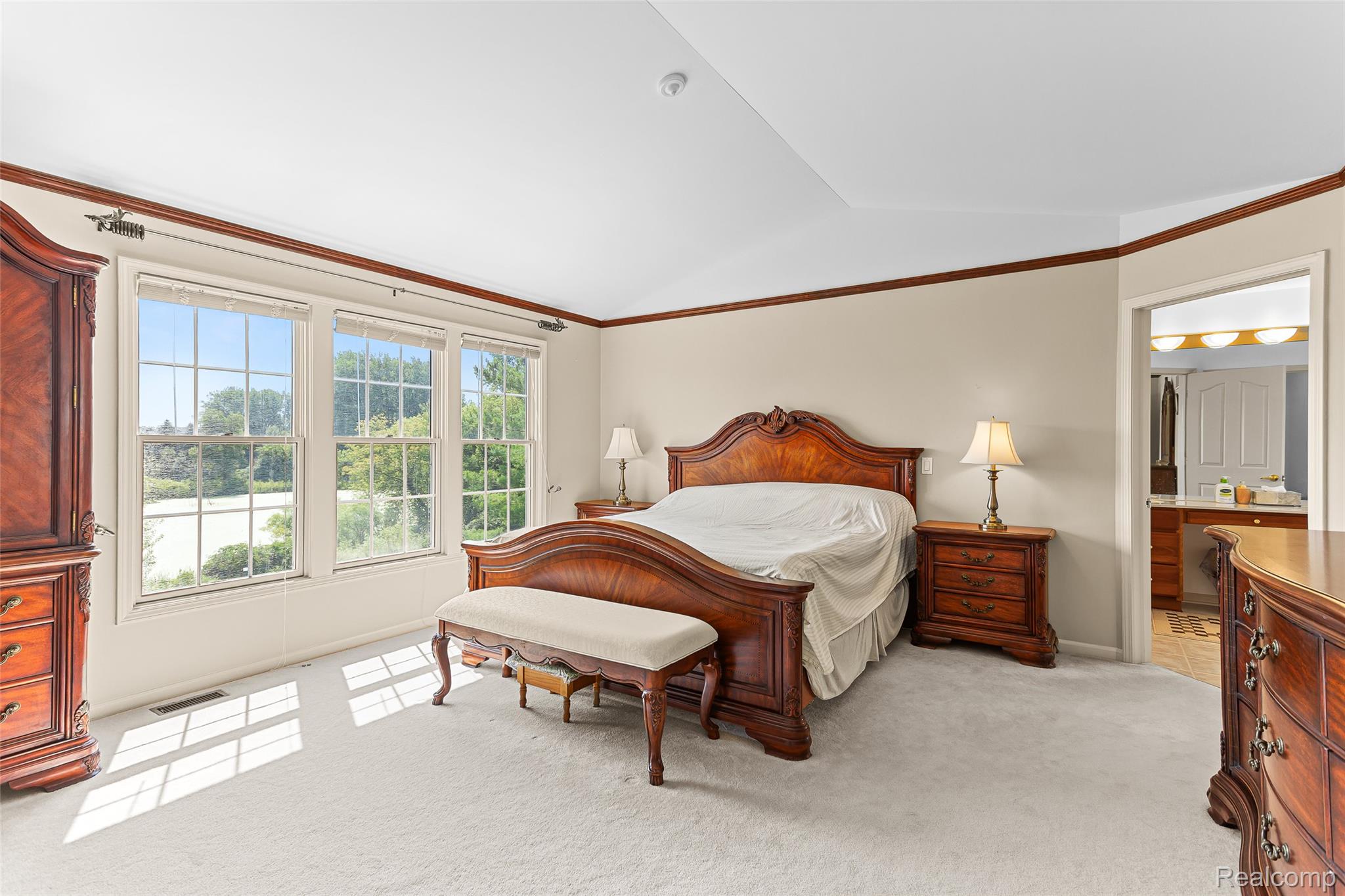 5093 Creekmonte Drive