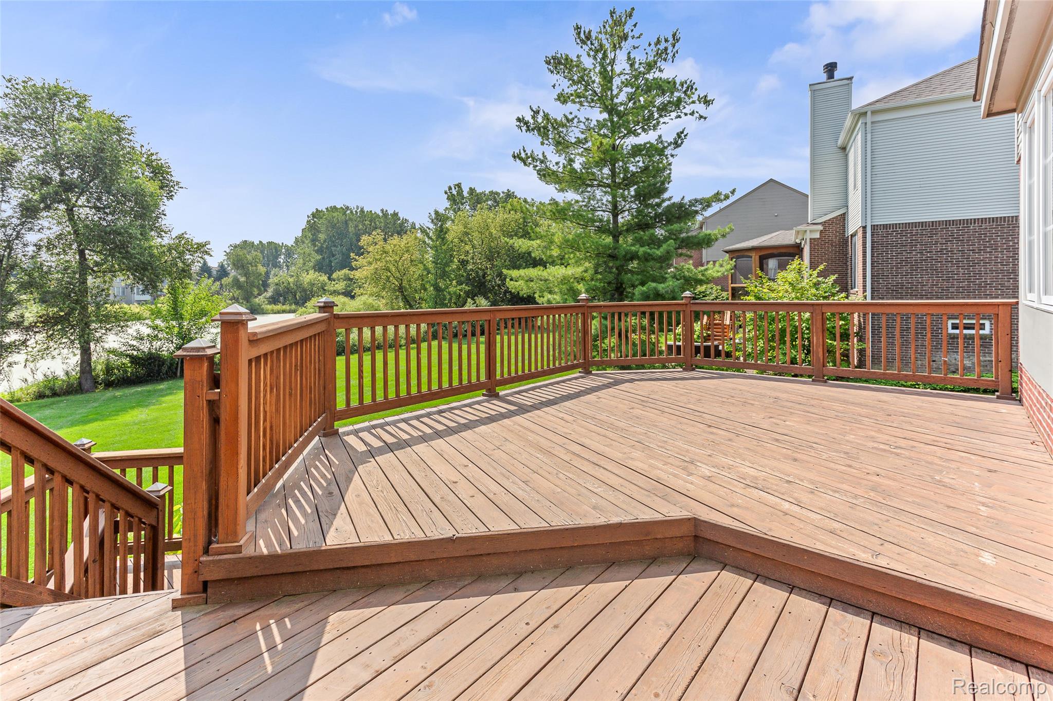 5093 Creekmonte Drive