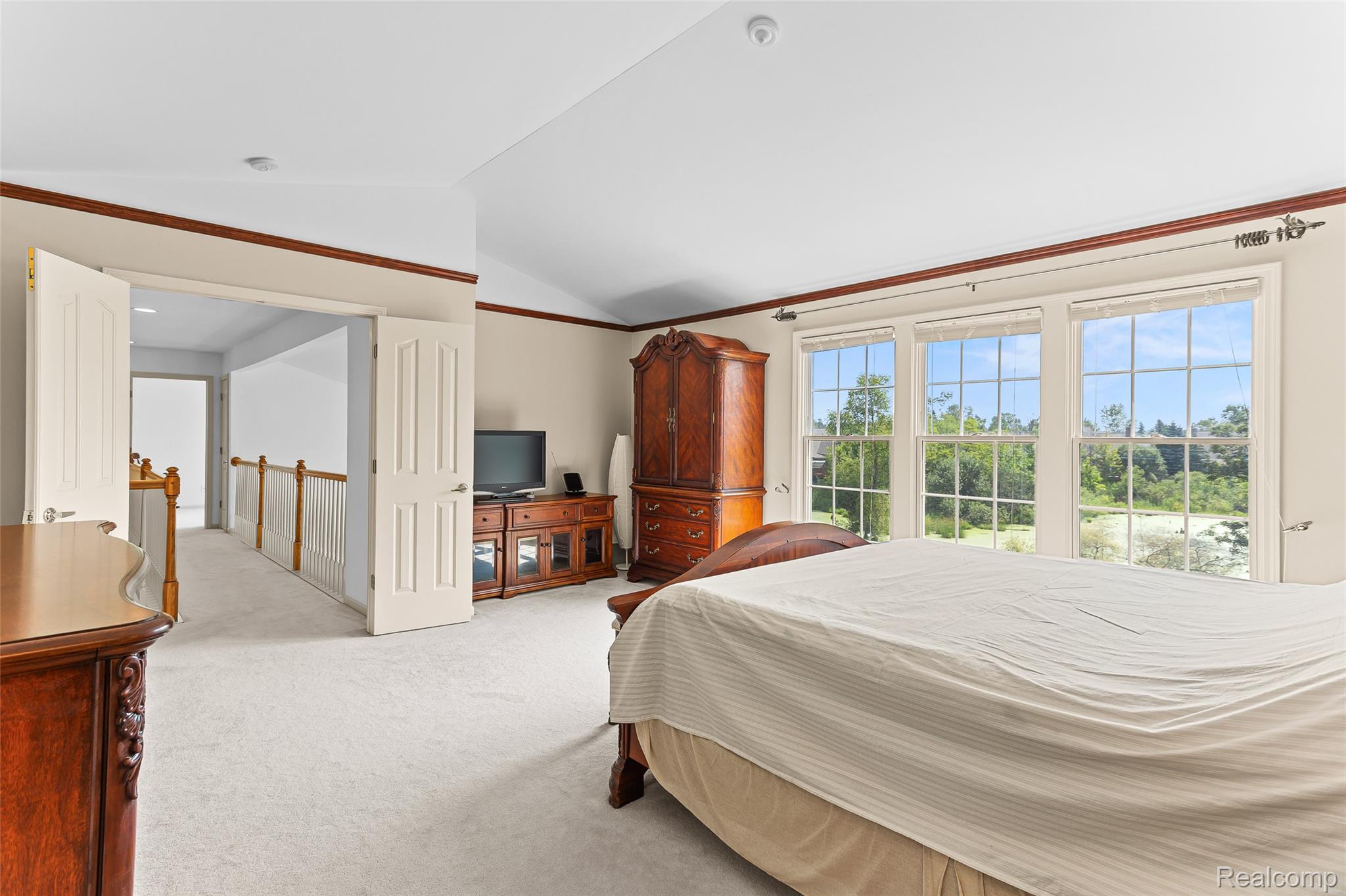 5093 Creekmonte Drive